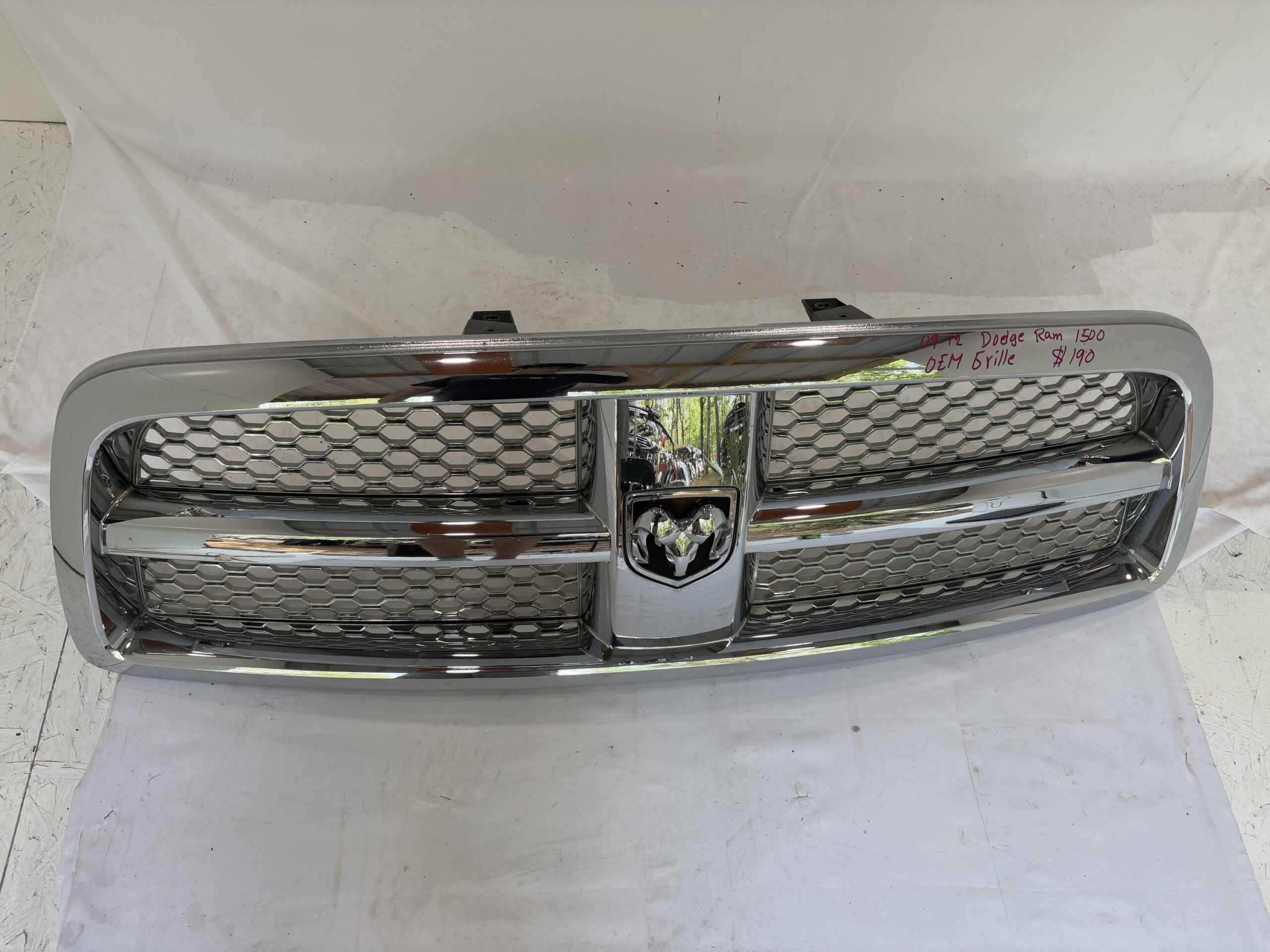 2009-2012 Dodge Ram 1500 Grille