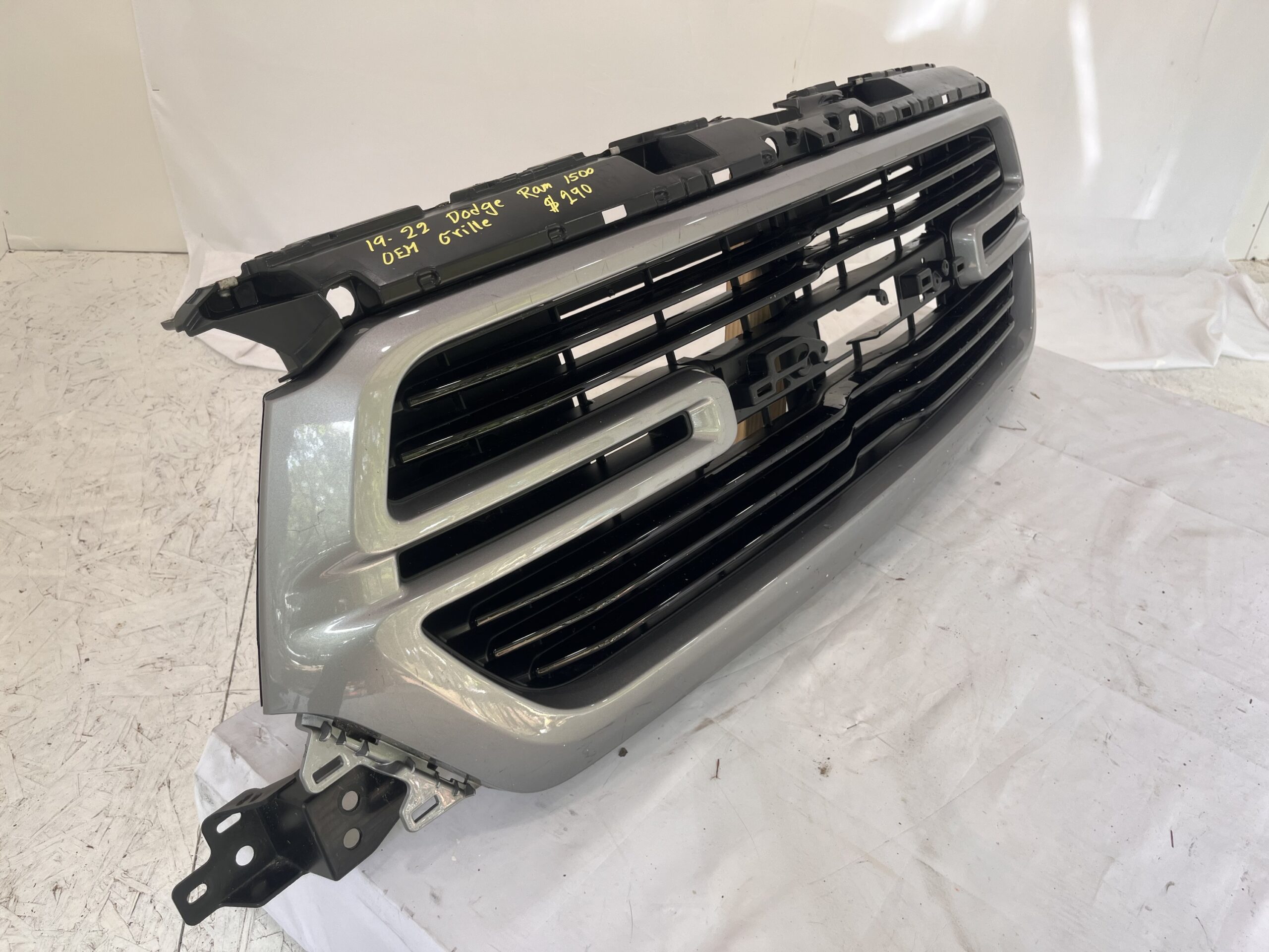 2019-2022 Dodge Ram 1500 Grille