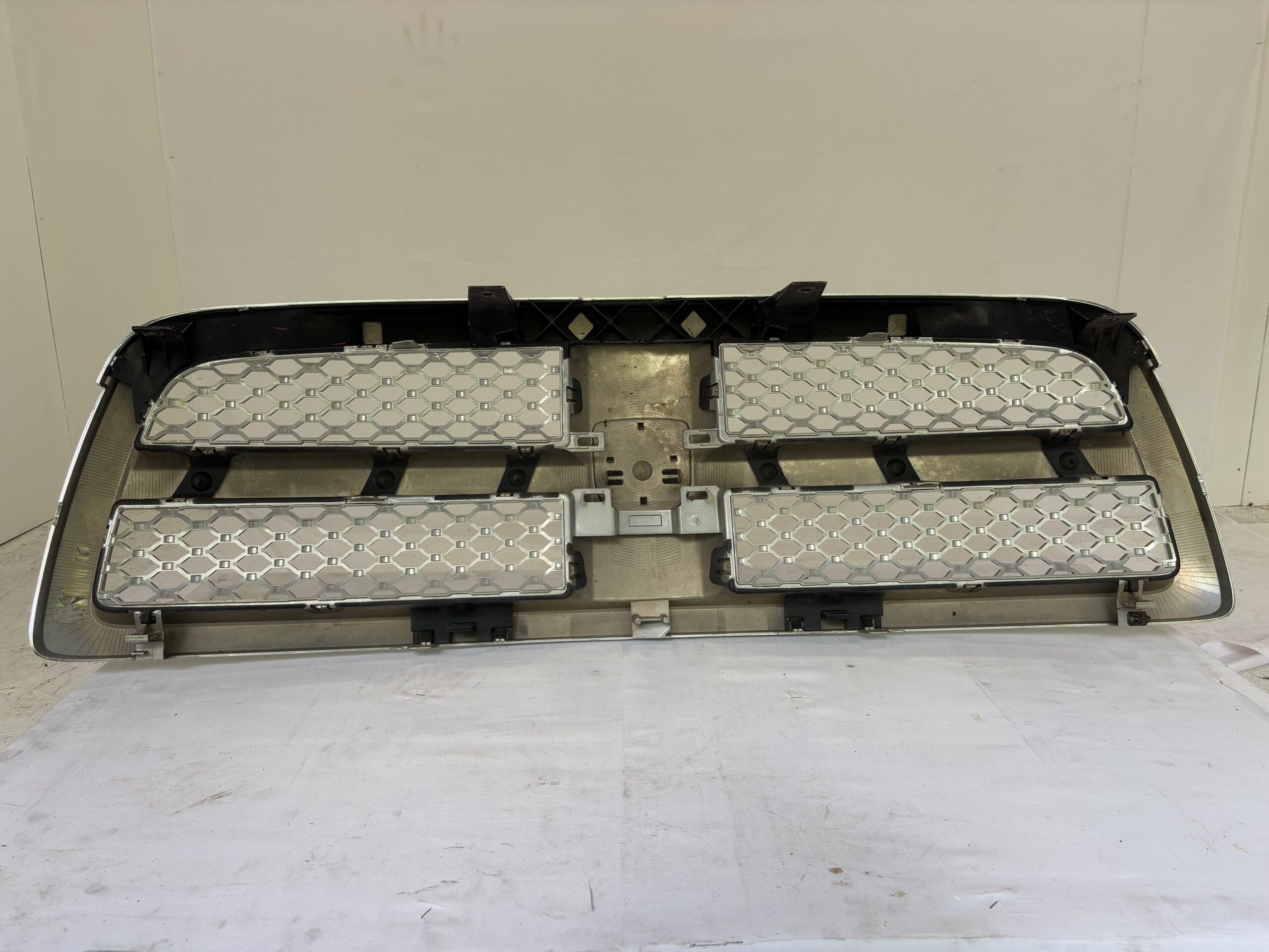 2009-2012 Dodge Ram 1500 Grille