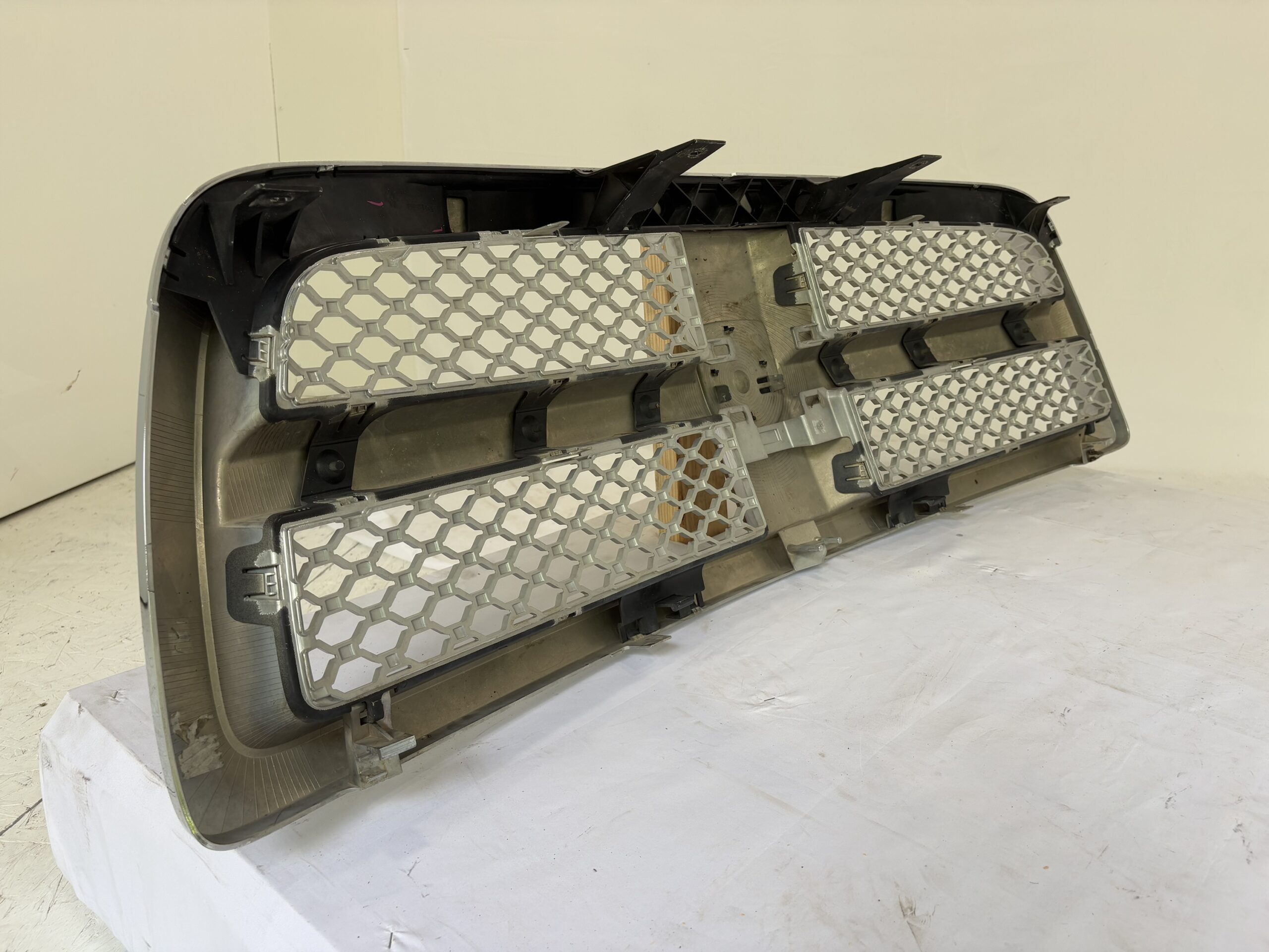 2009-2012 Dodge Ram 1500 Grille