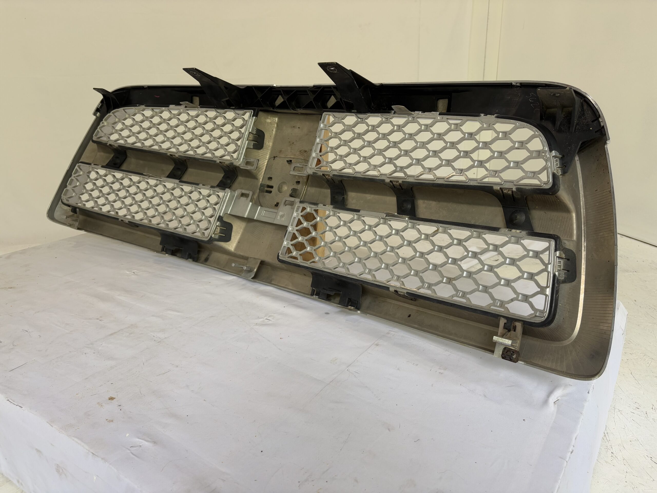 2009-2012 Dodge Ram 1500 Grille
