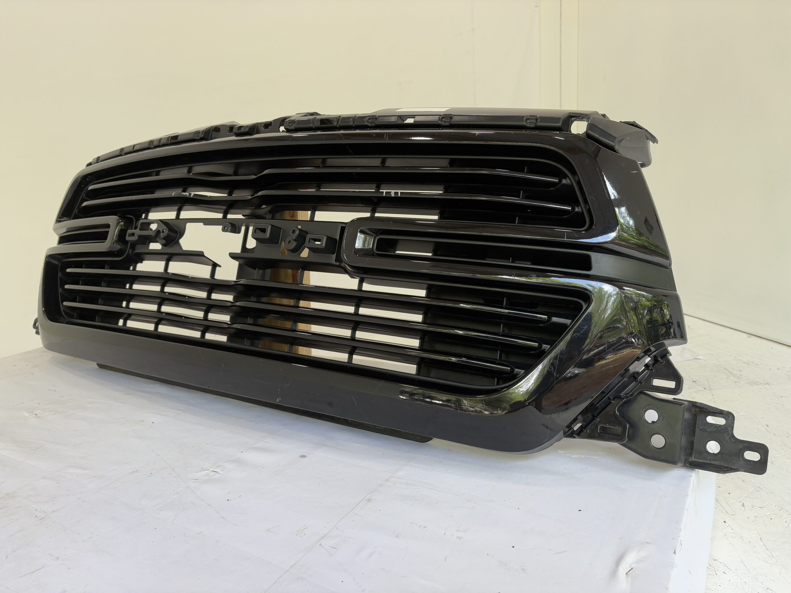 2019-2022 Dodge Ram 1500 Grille