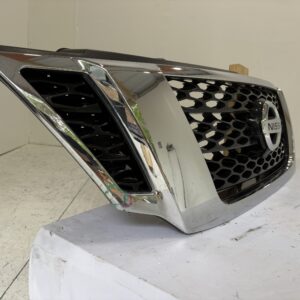 2017-2020 Nissan Armada Grille w/ Camera - Image 2