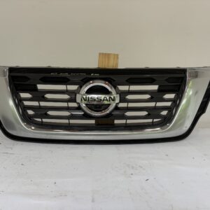 2017-2020 Nissan Pathfinder Grille w/ Camera - Image 1