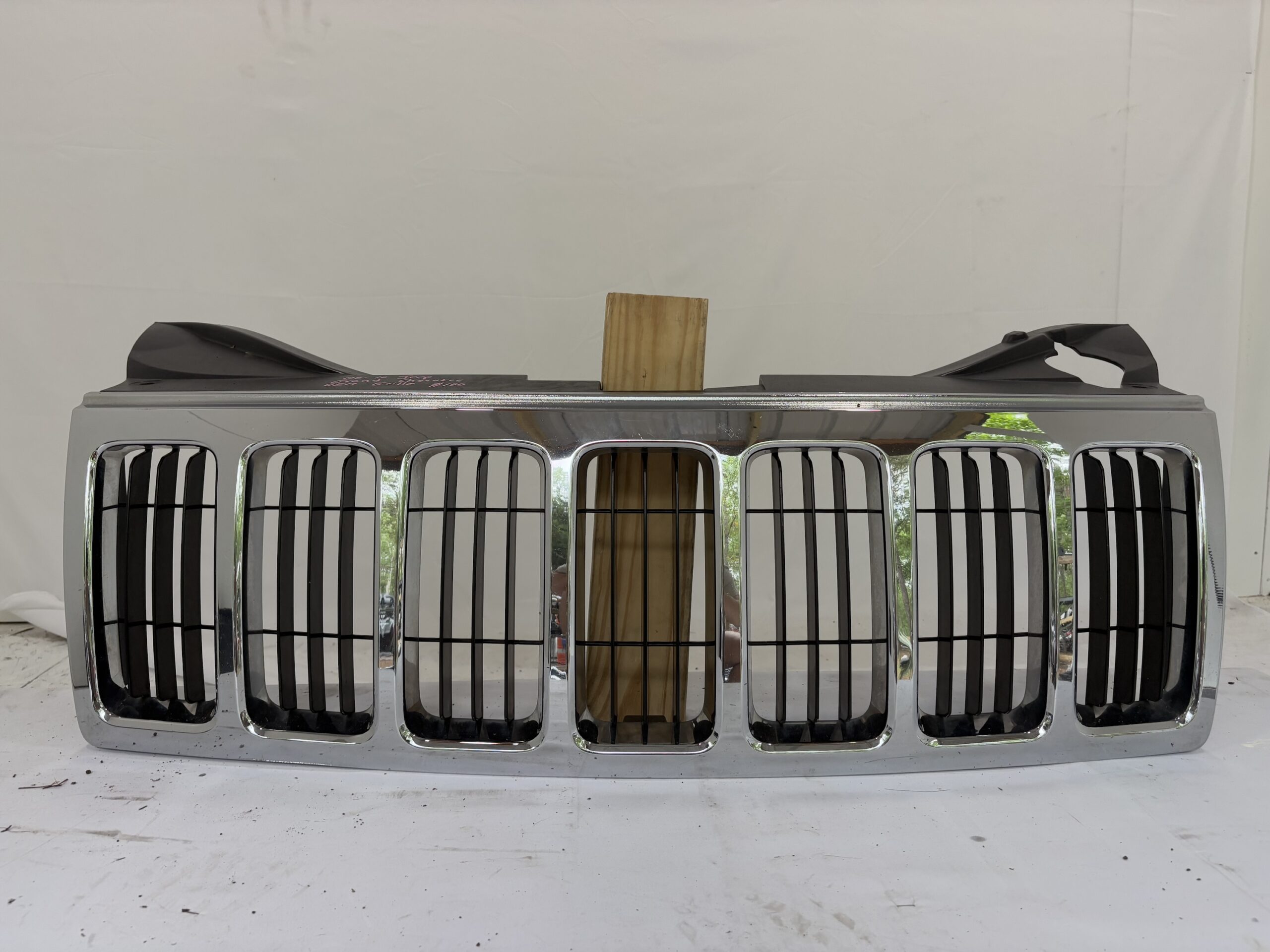 2008-2010 Jeep Grand Cherokee Grille