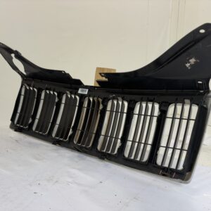 2008-2010 Jeep Grand Cherokee Grille - Image 7