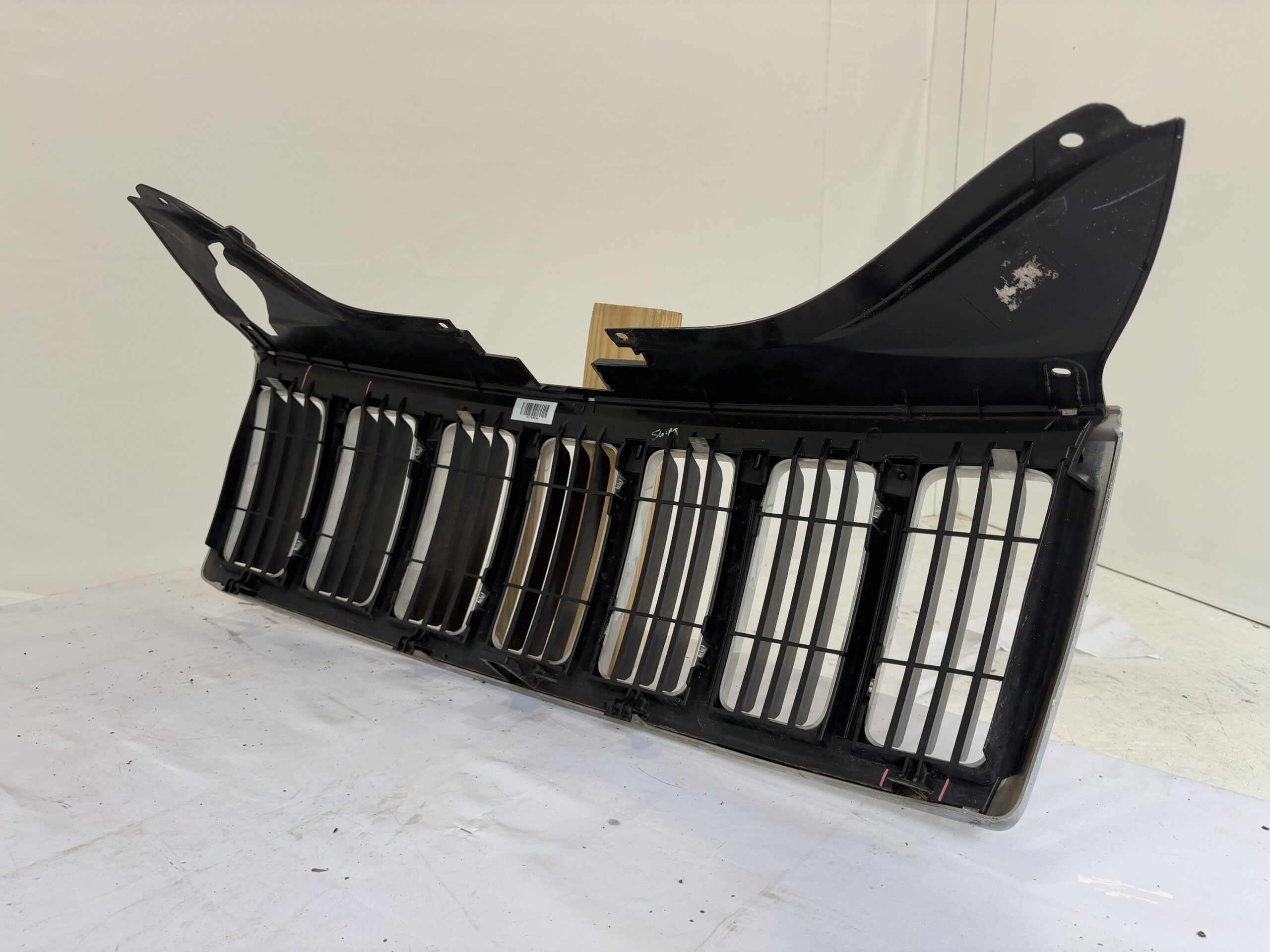 2008-2010 Jeep Grand Cherokee Grille