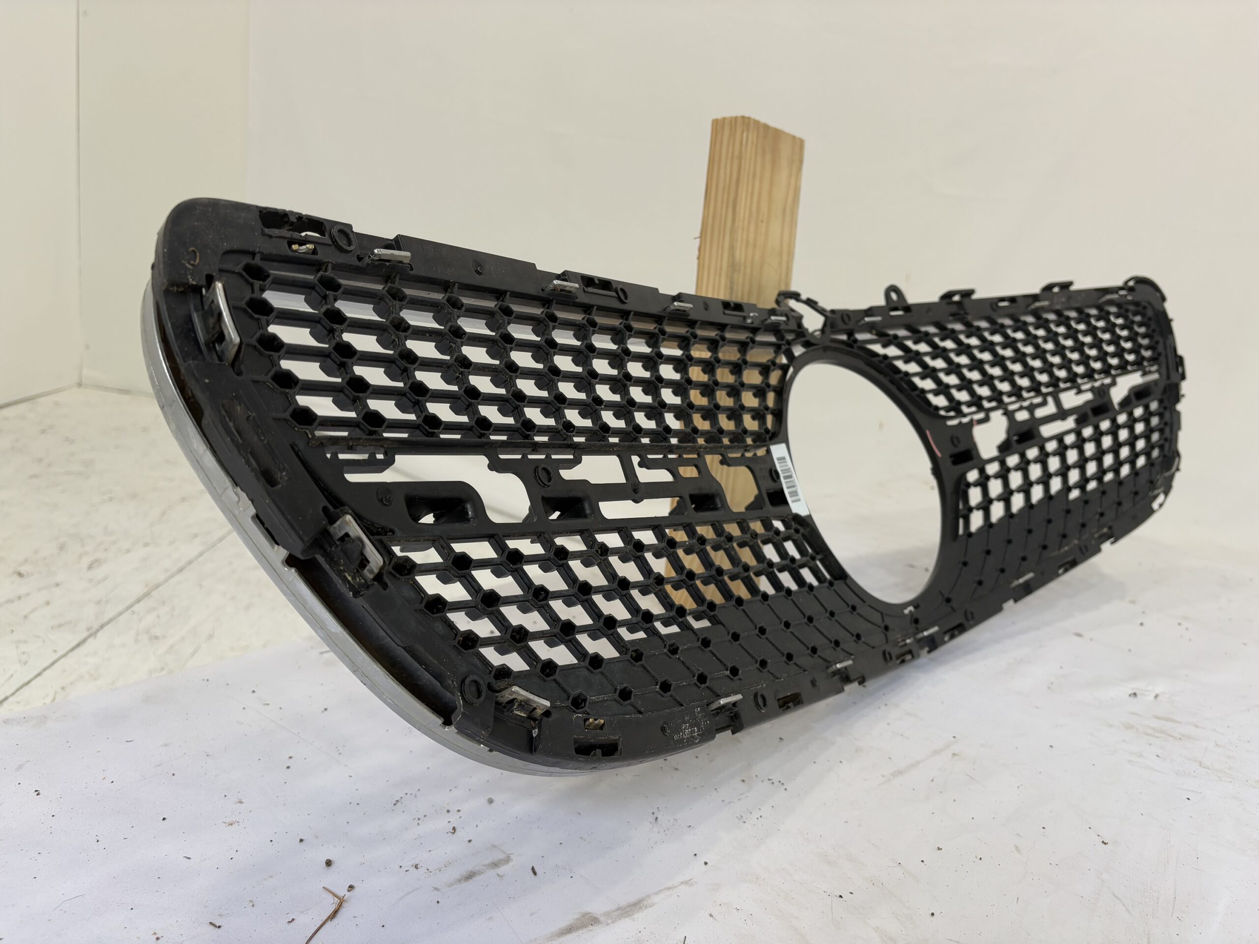 2014-2018 Mercedes Benz CLS W218 Grille