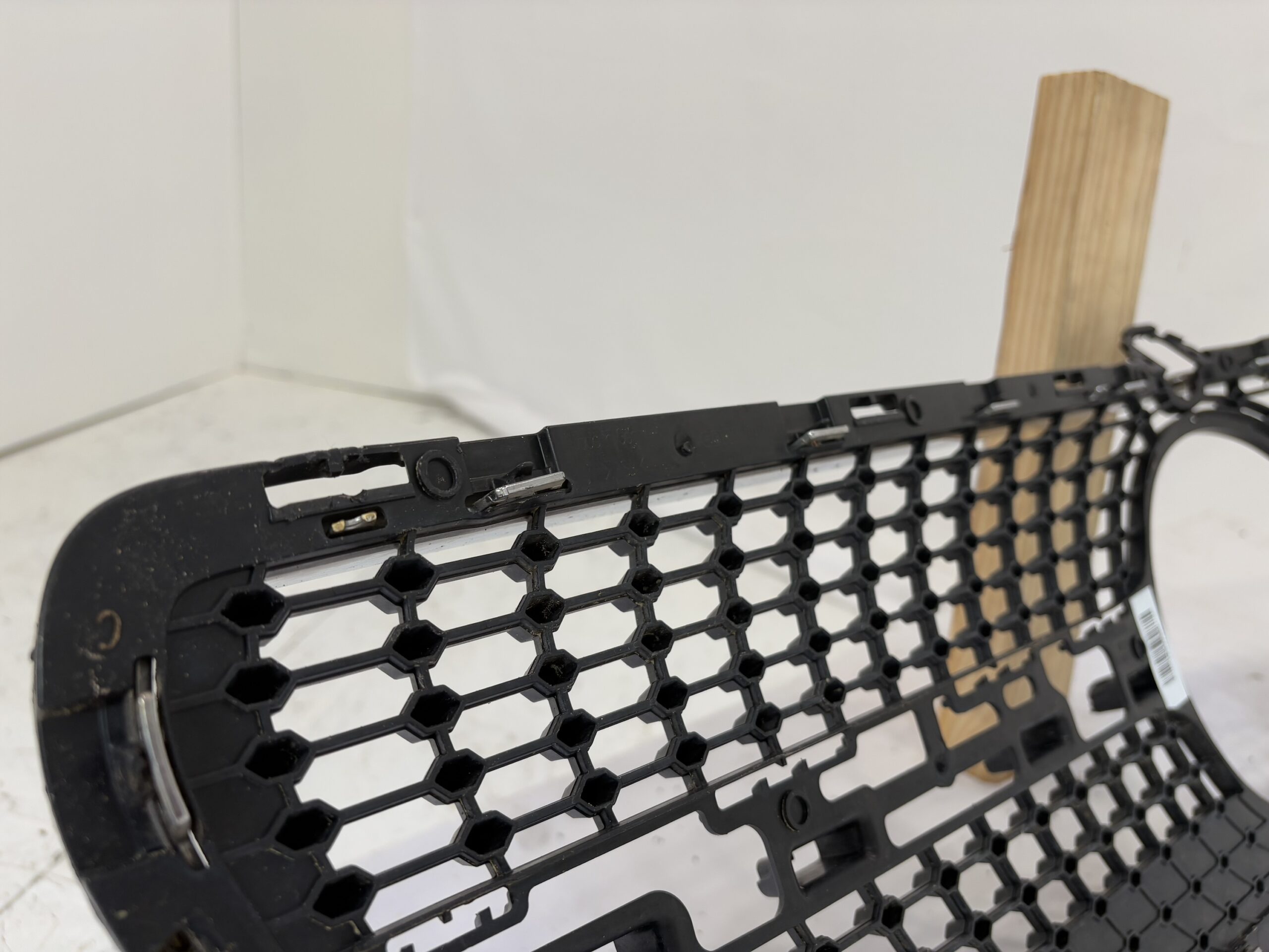 2014-2018 Mercedes Benz CLS W218 Grille