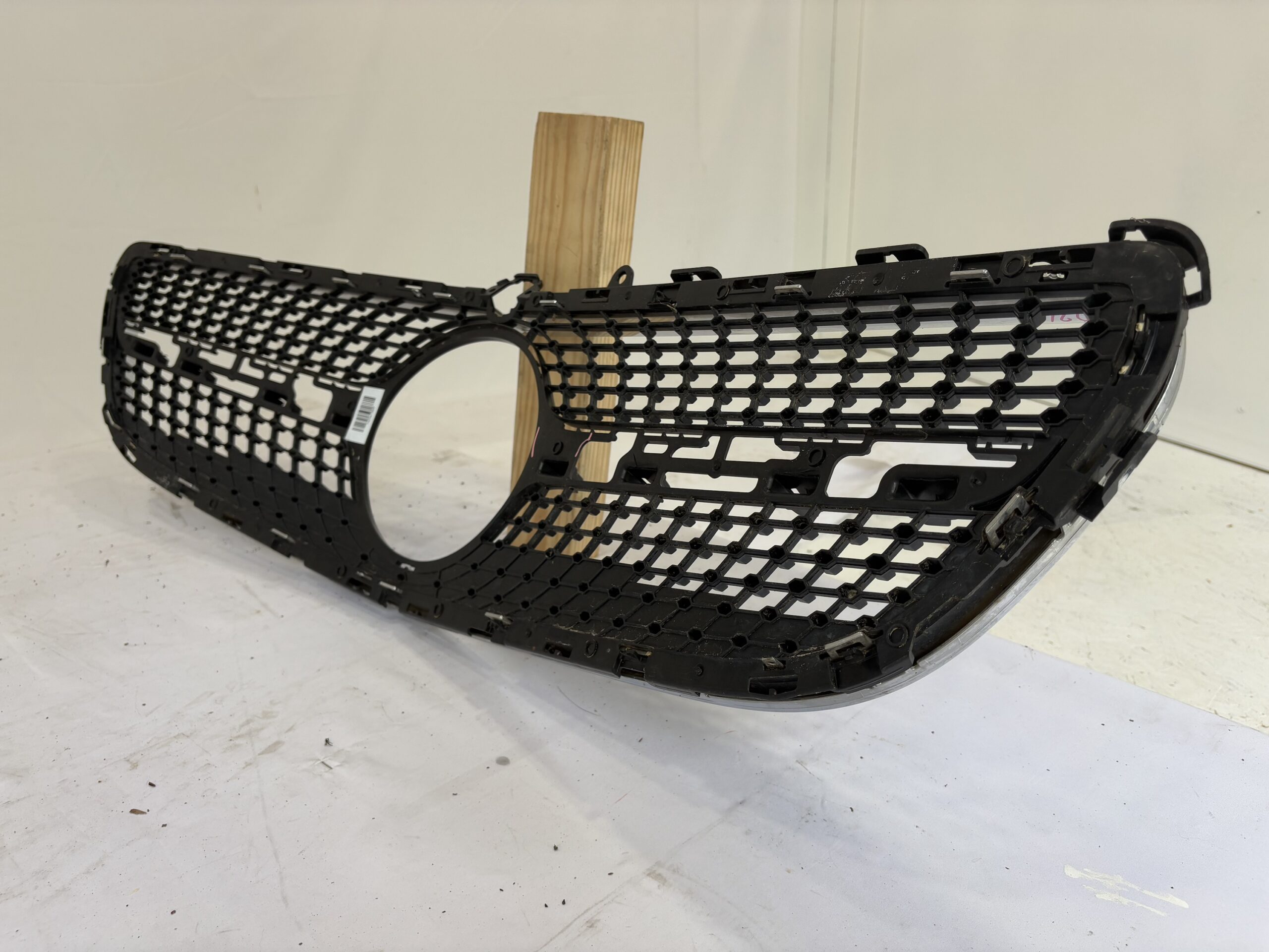 2014-2018 Mercedes Benz CLS W218 Grille