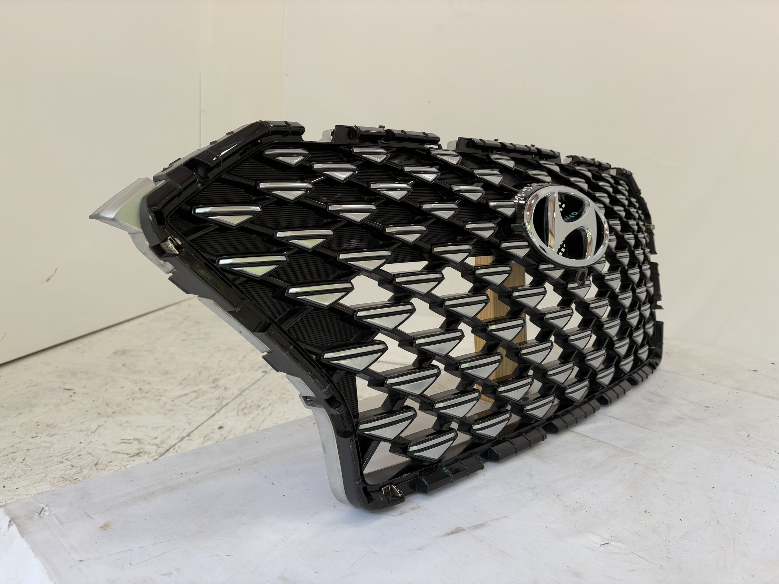 2020-2022 Hyundai Palisade Calligraphy Grille