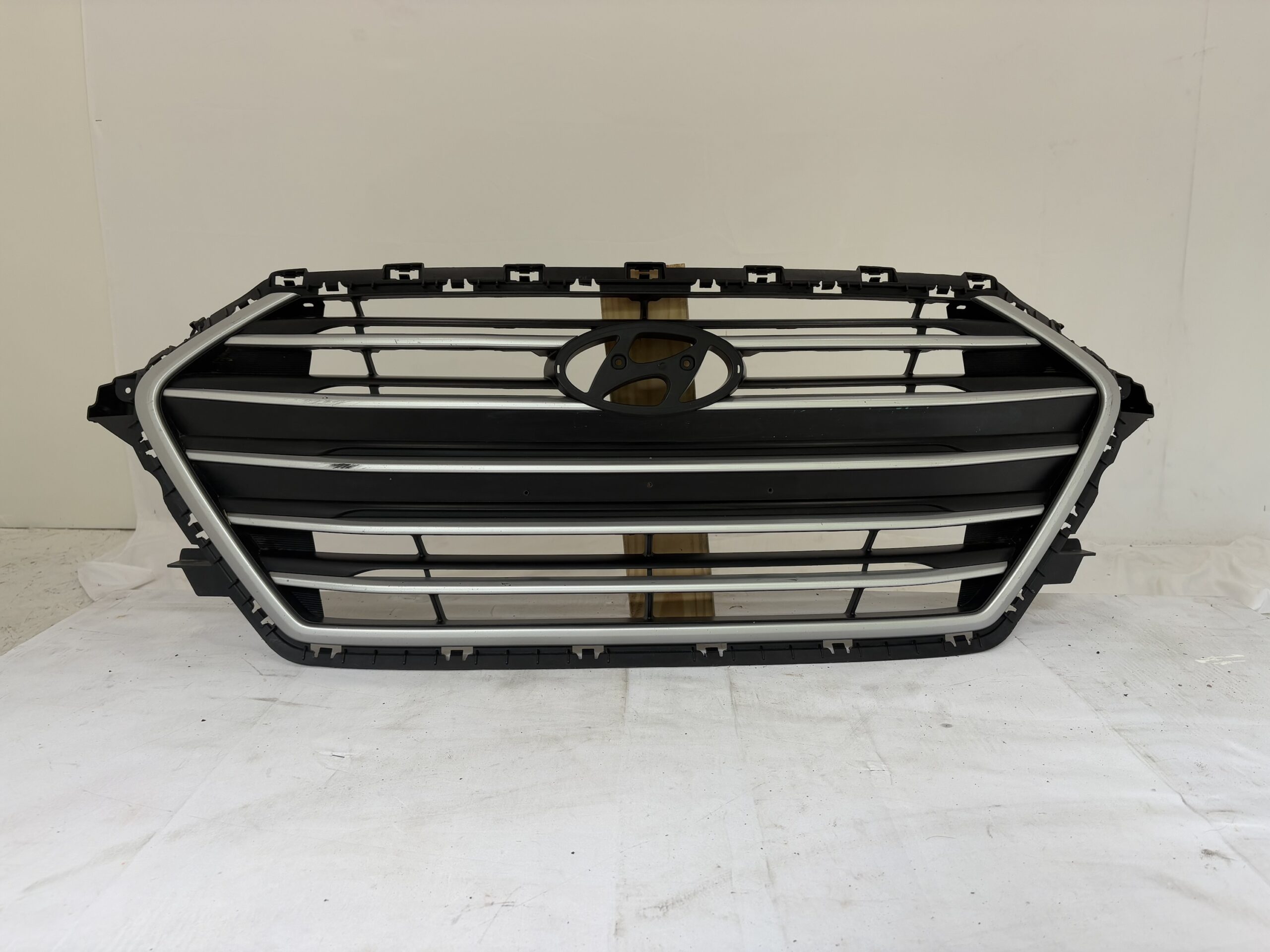 2016-2018 Hyundai Elantra Grille