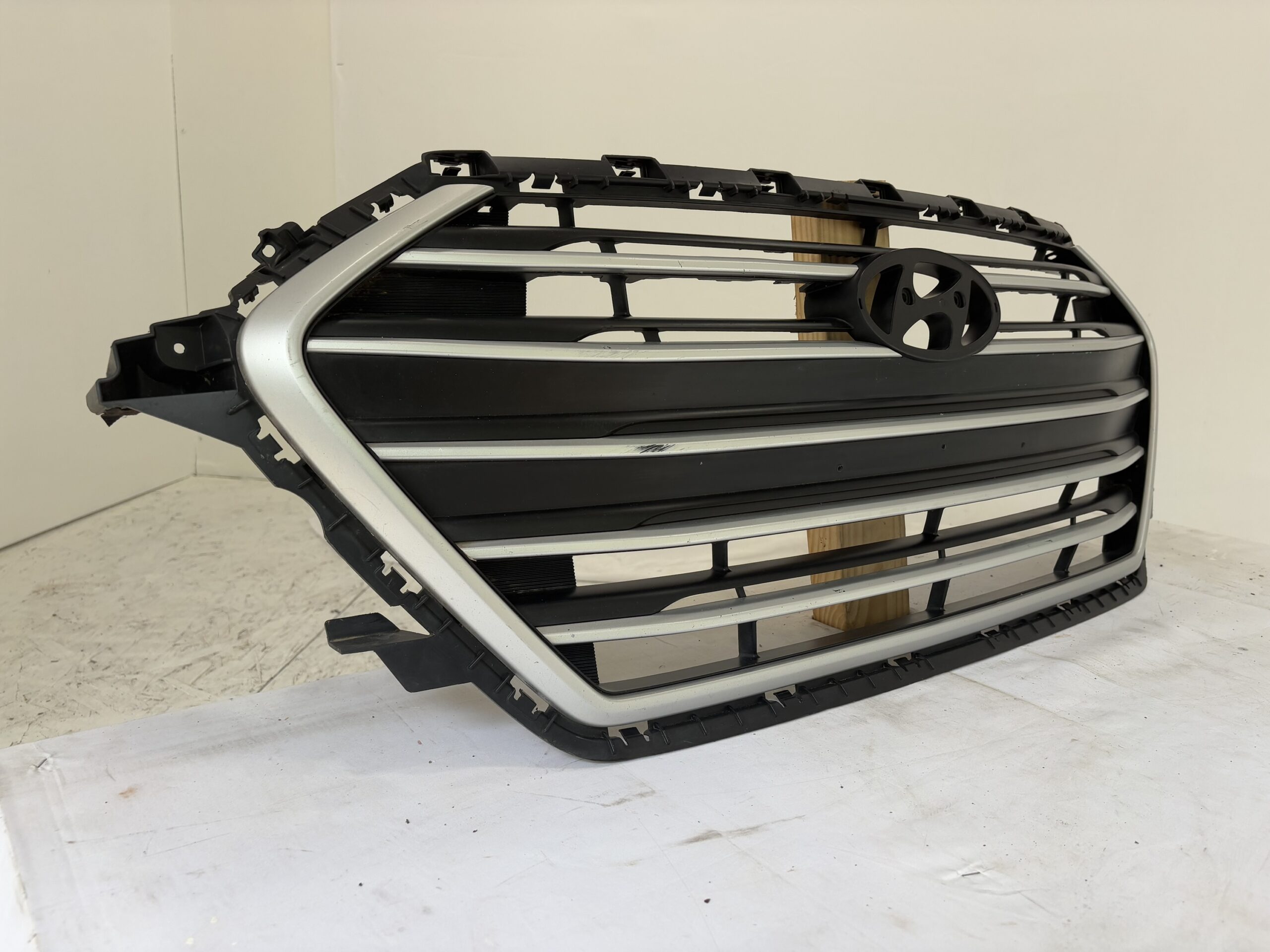 2016-2018 Hyundai Elantra Grille