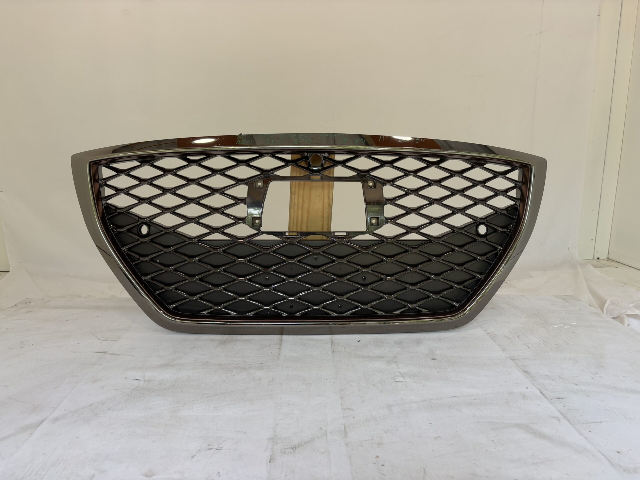 2017-2020 Hyundai Genesis G80 Grille