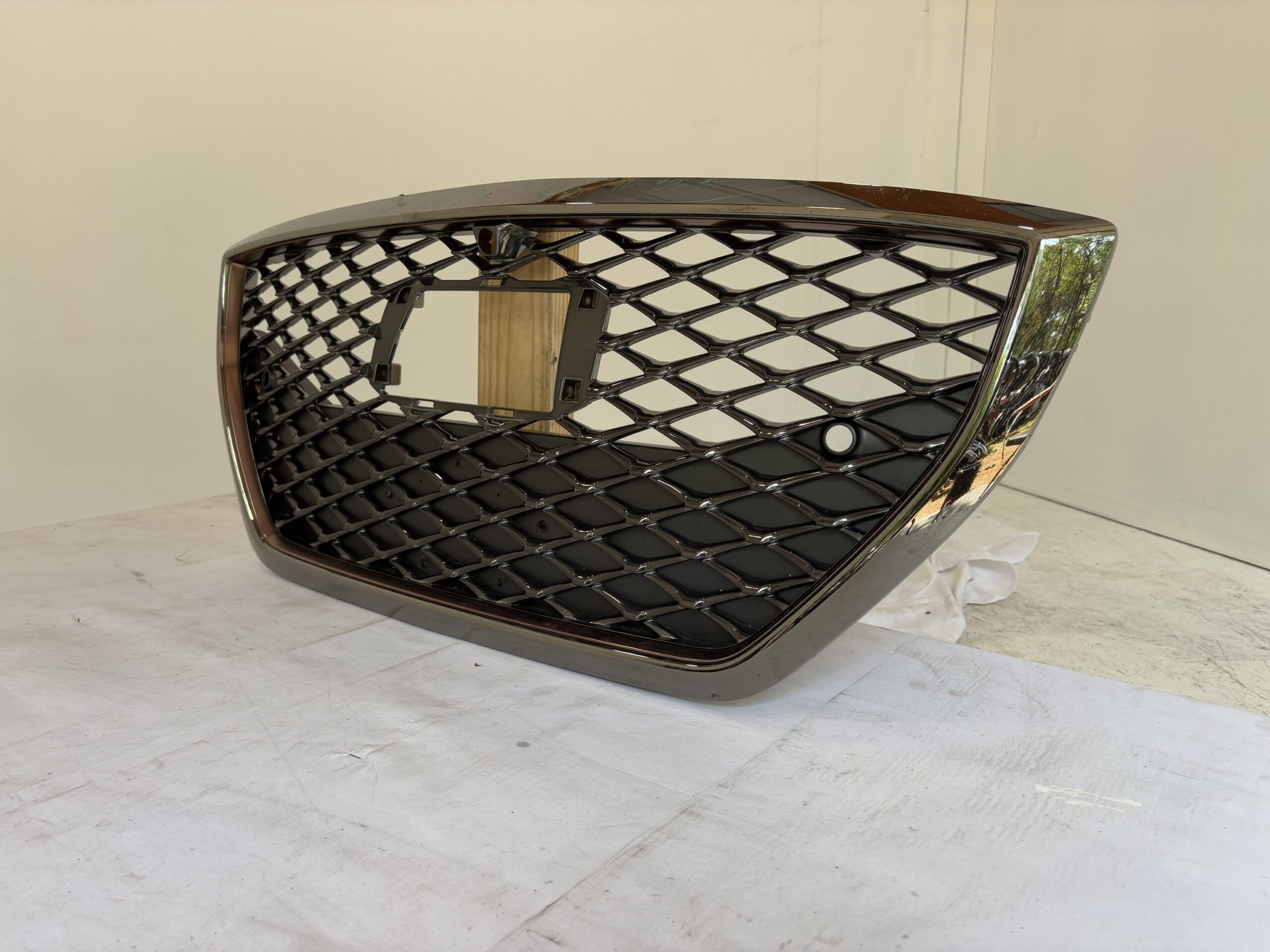 2017-2020 Hyundai Genesis G80 Grille