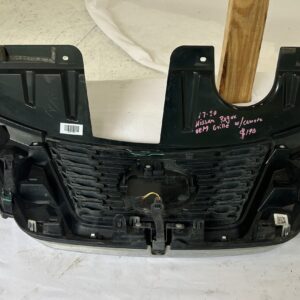 2017-2020 Nissan Rogue Grille - Image 3