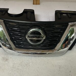 2017-2020 Nissan Rogue Grille - Image 1