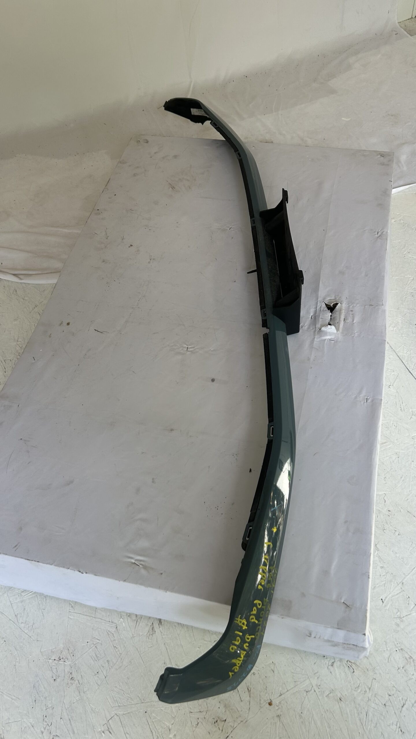 2021-2024 Ford Bronco Front Bumper upper Pad