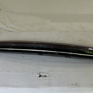2024-2026 Lincoln Nautilus LED Liftgate Center Taillight - Image 1