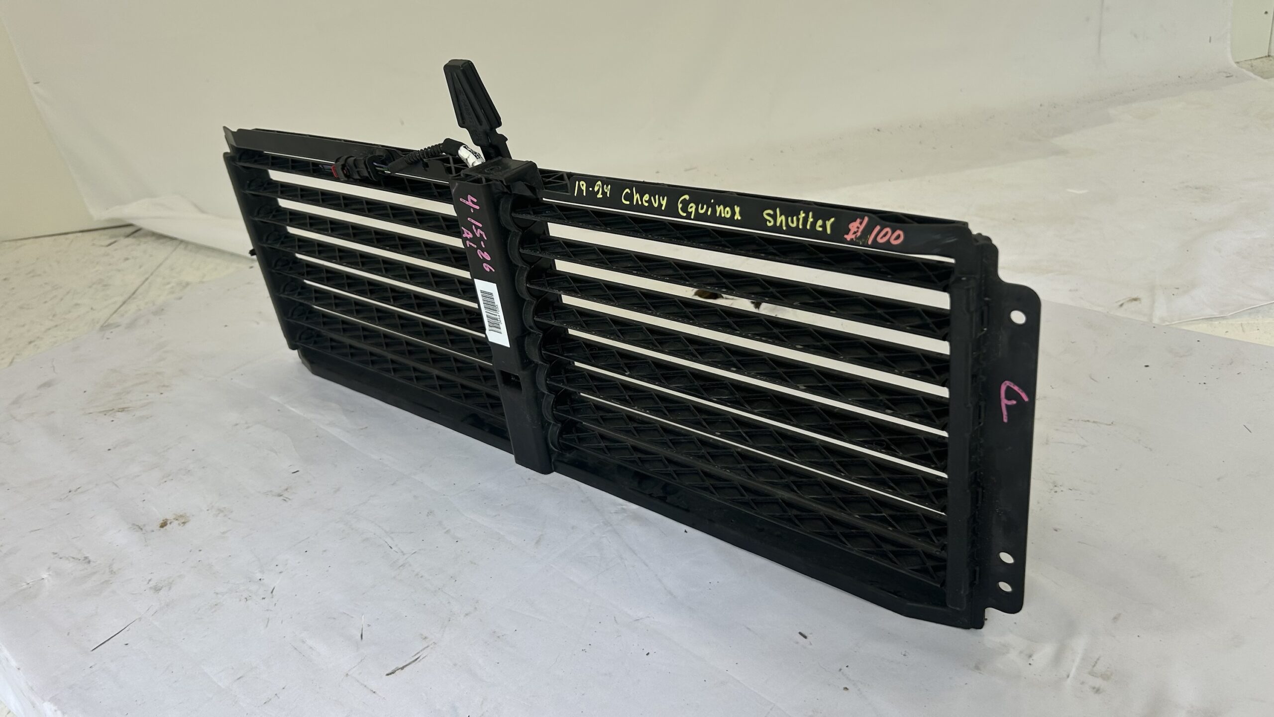 2019-2024 Chevrolet Equinox Shutter