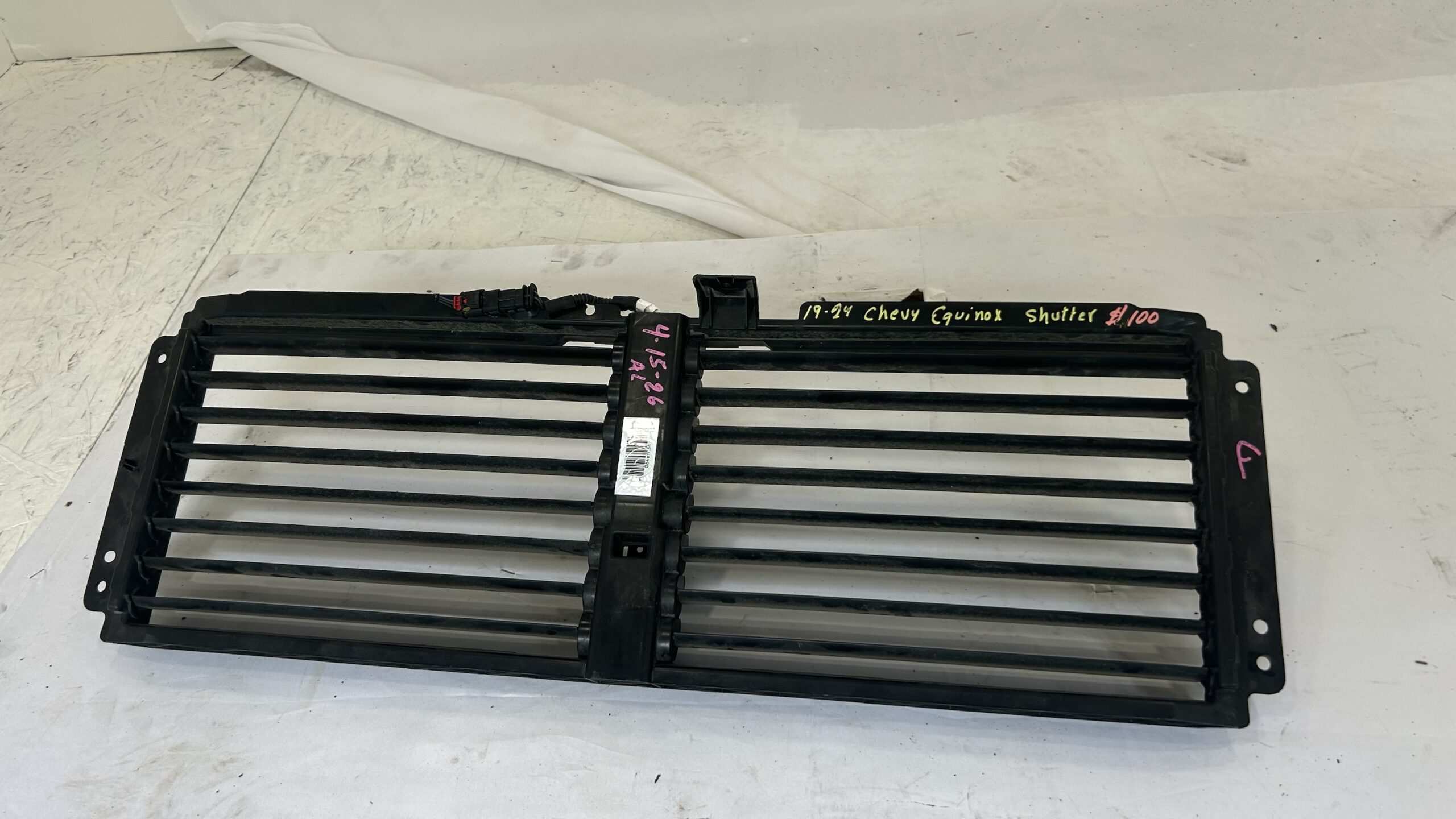 2019-2024 Chevrolet Equinox Shutter
