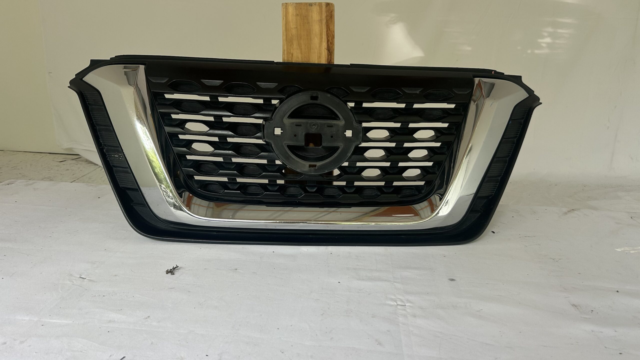 2018-2020 Nissan Kicks Grille