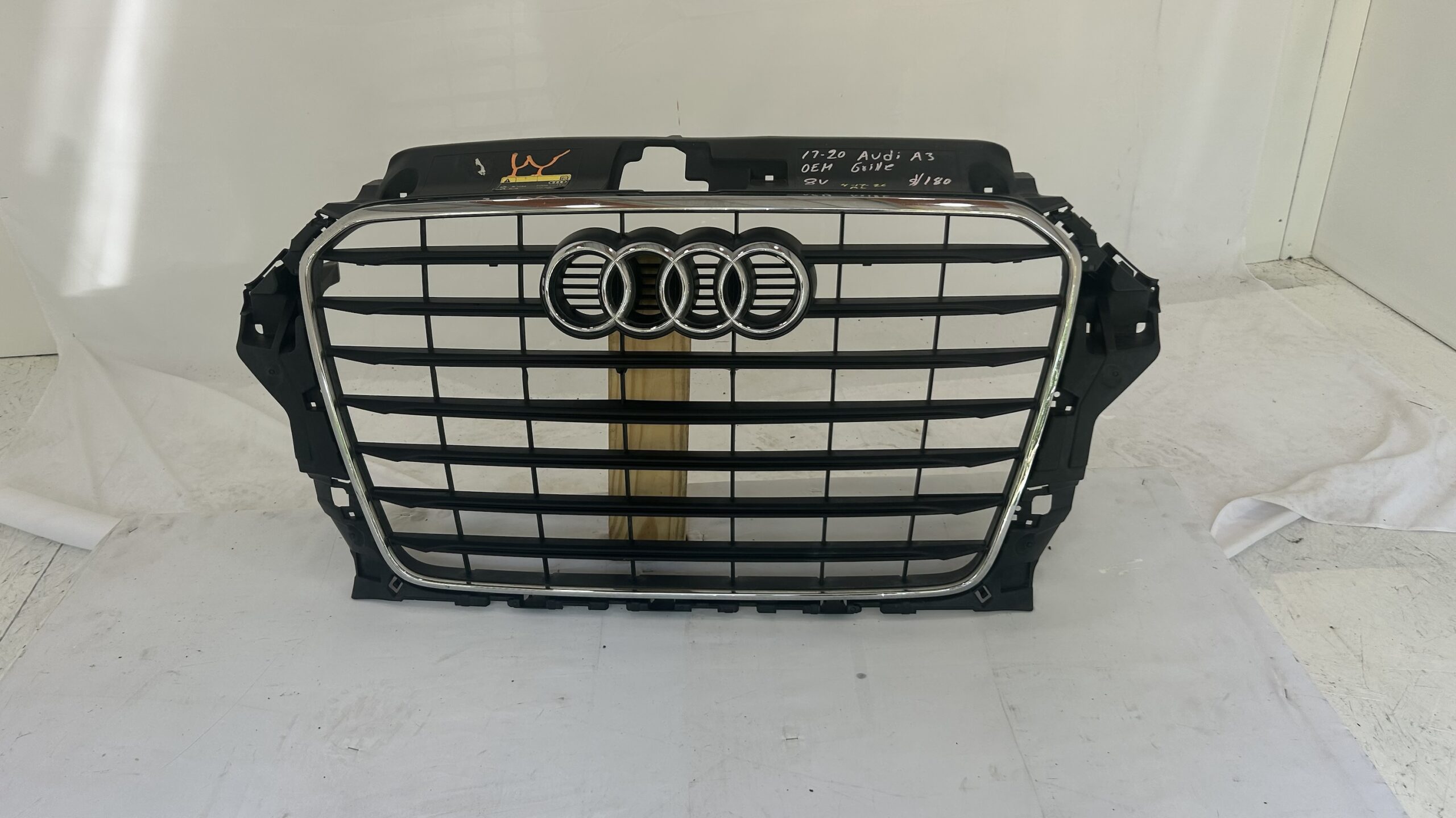 2017-2020 Audi A3 8V Grille