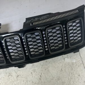 2019-2023 Jeep Grand Cherokee - Image 3