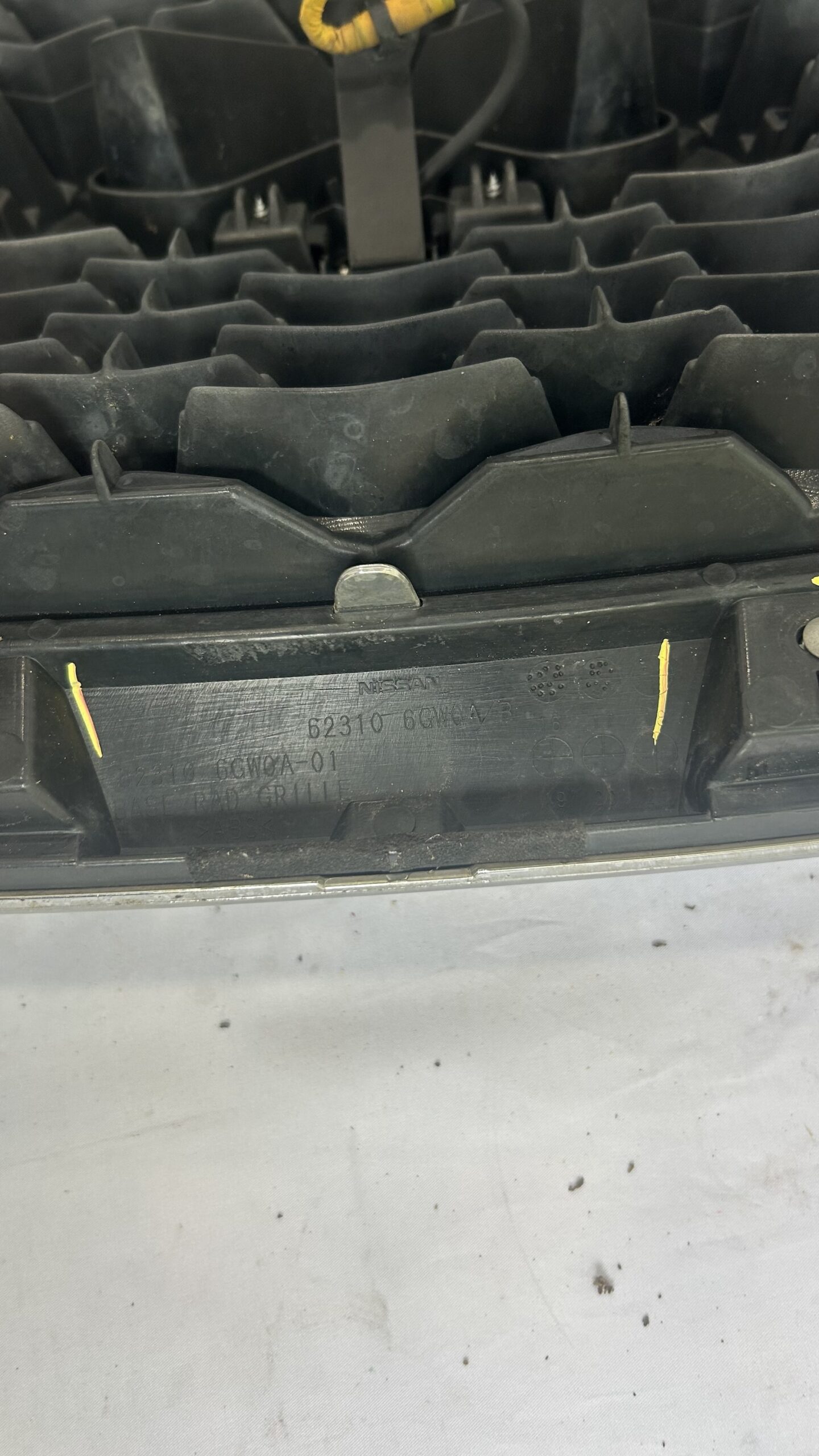 2018-2023 Infiniti QX80 Grille w/ camera
