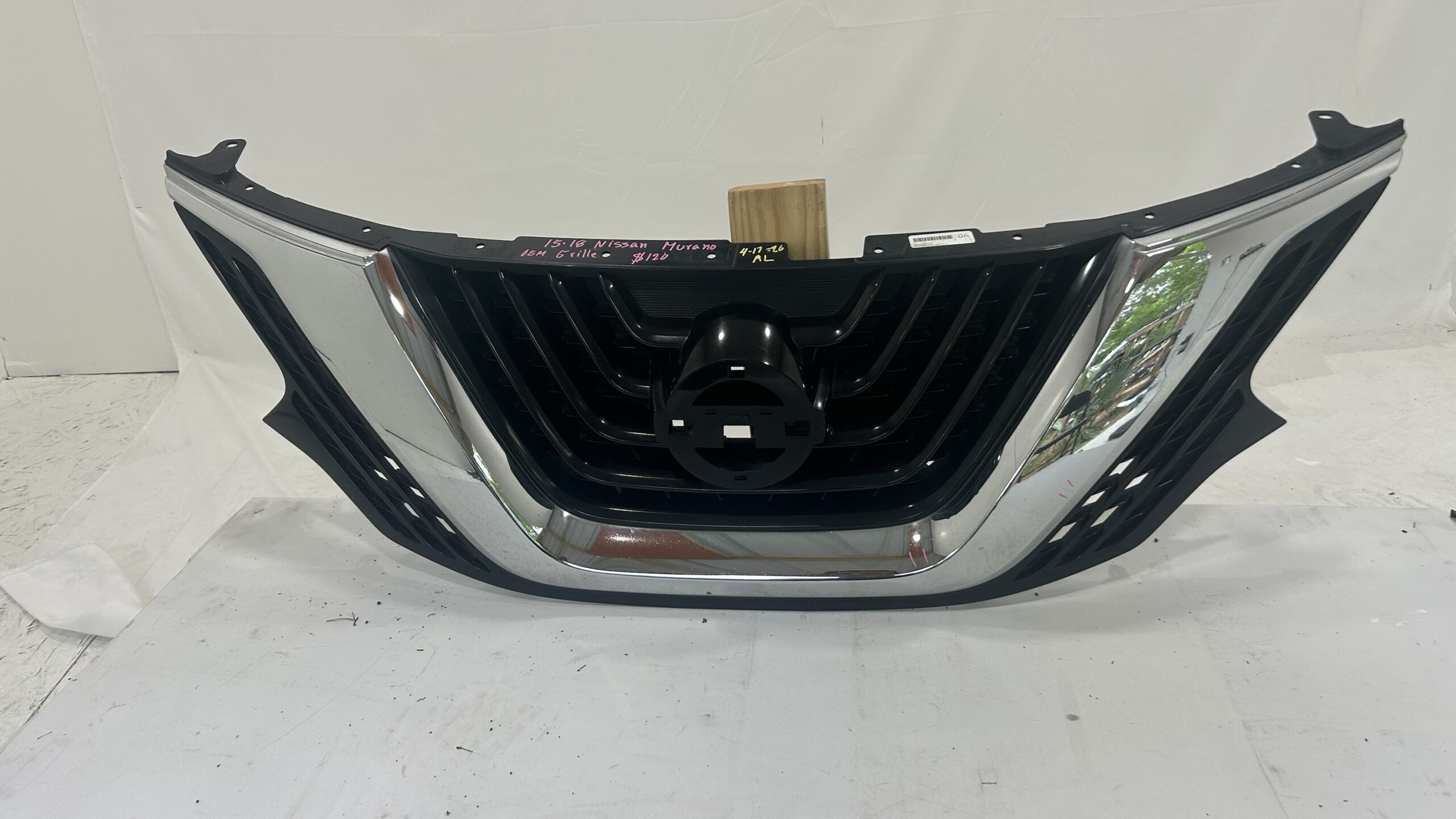 2015-2018 Nissan Murano Grille
