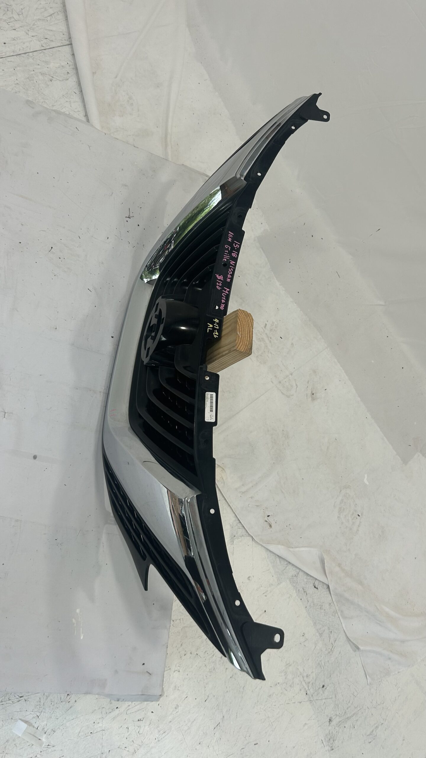 2015-2018 Nissan Murano Grille