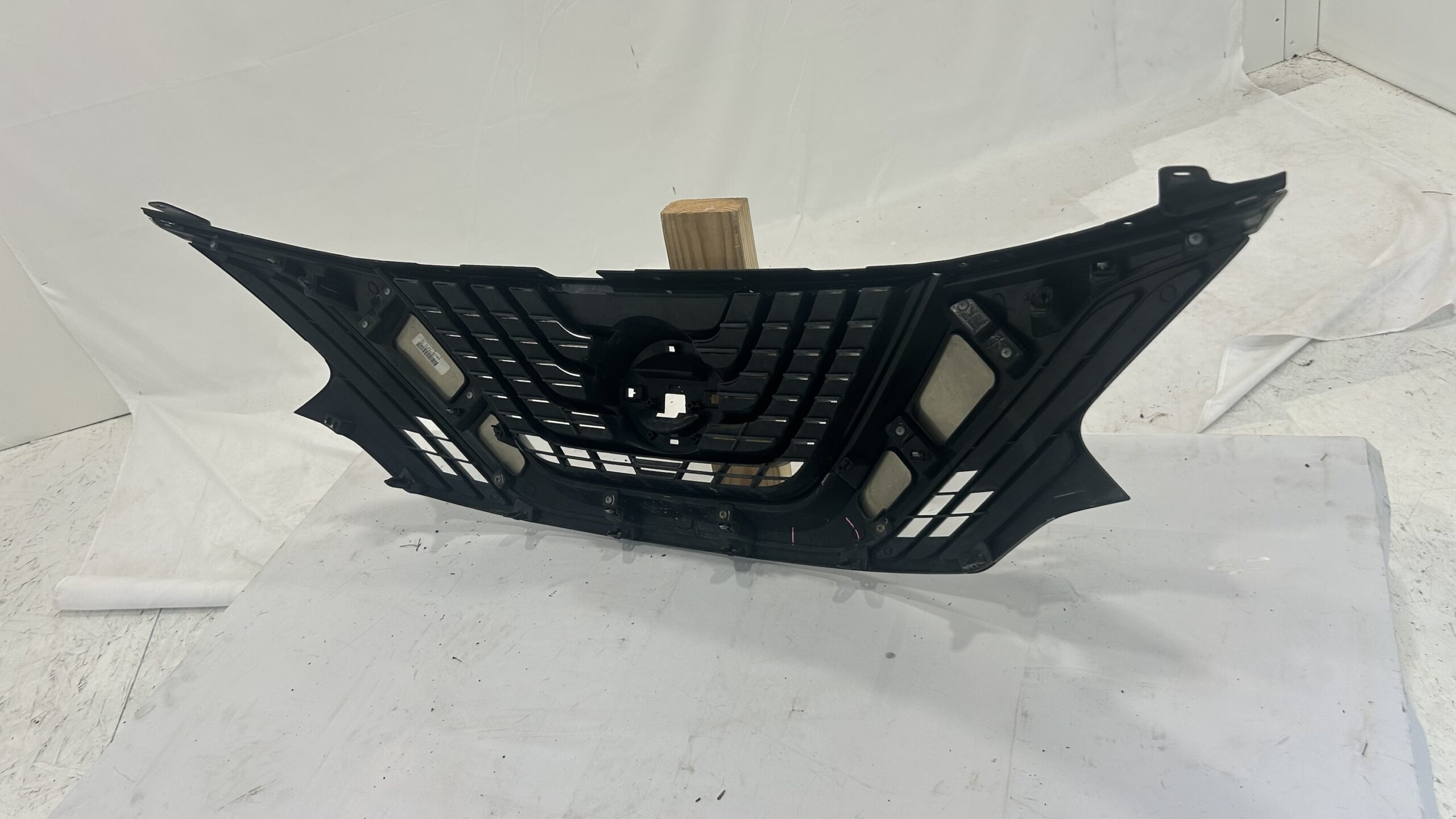 2015-2018 Nissan Murano Grille