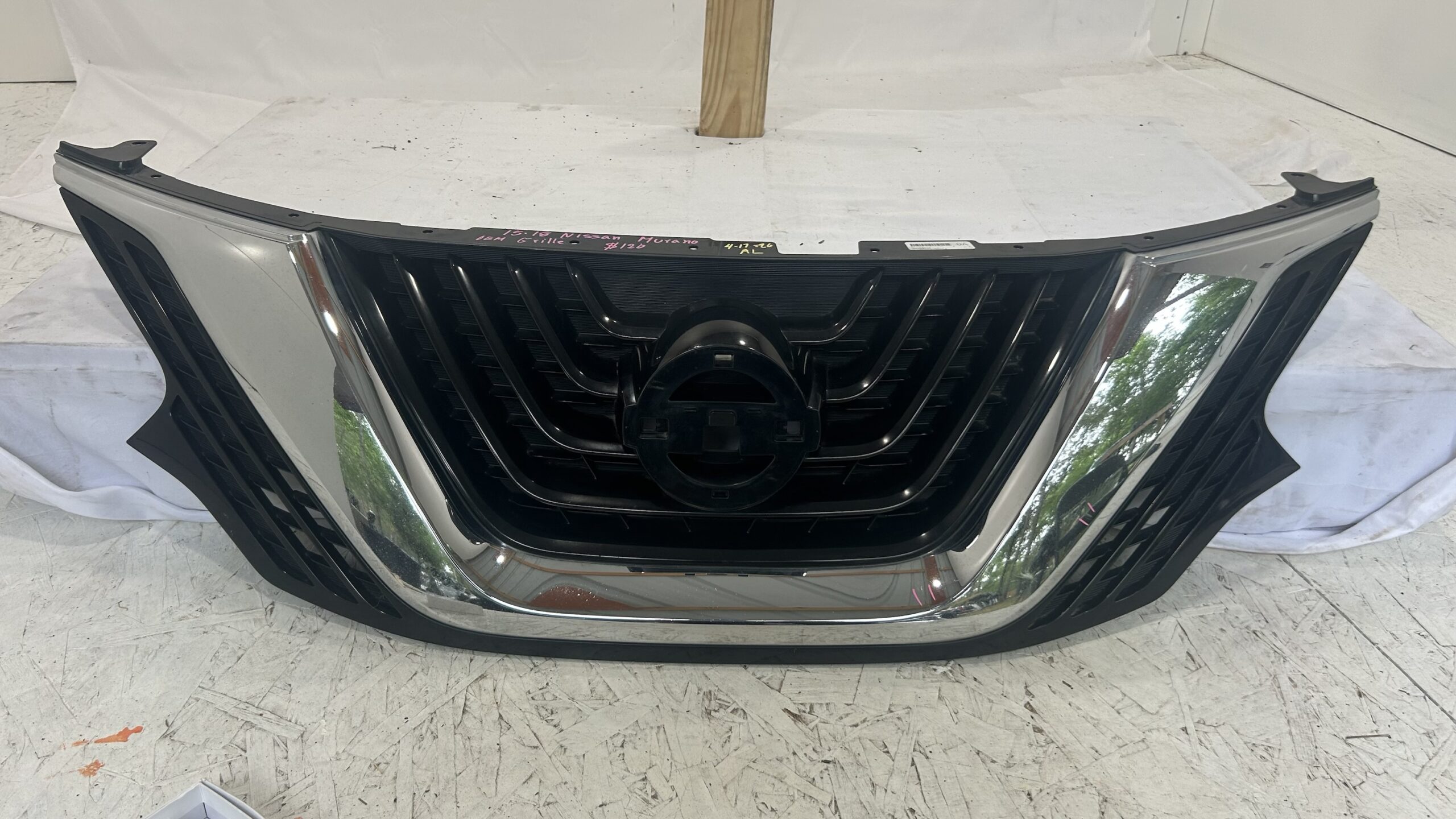 2015-2018 Nissan Murano Grille
