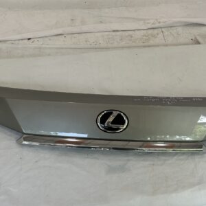 2016-2019 Lexus RX350  Liftgate cover Molding  w/ emblem - Image 2