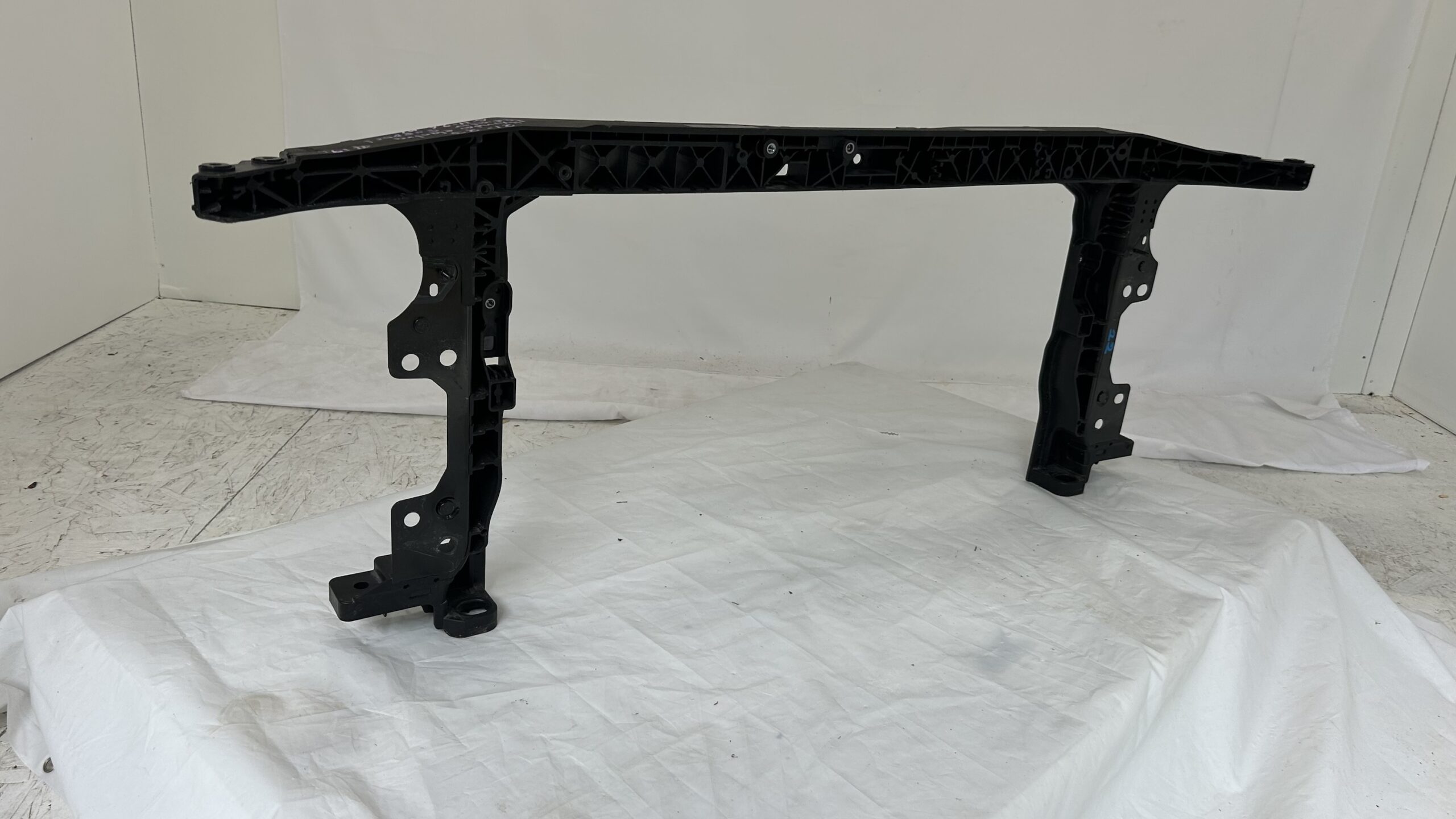 2021-2023 Hyundai Elentra Radiator Support