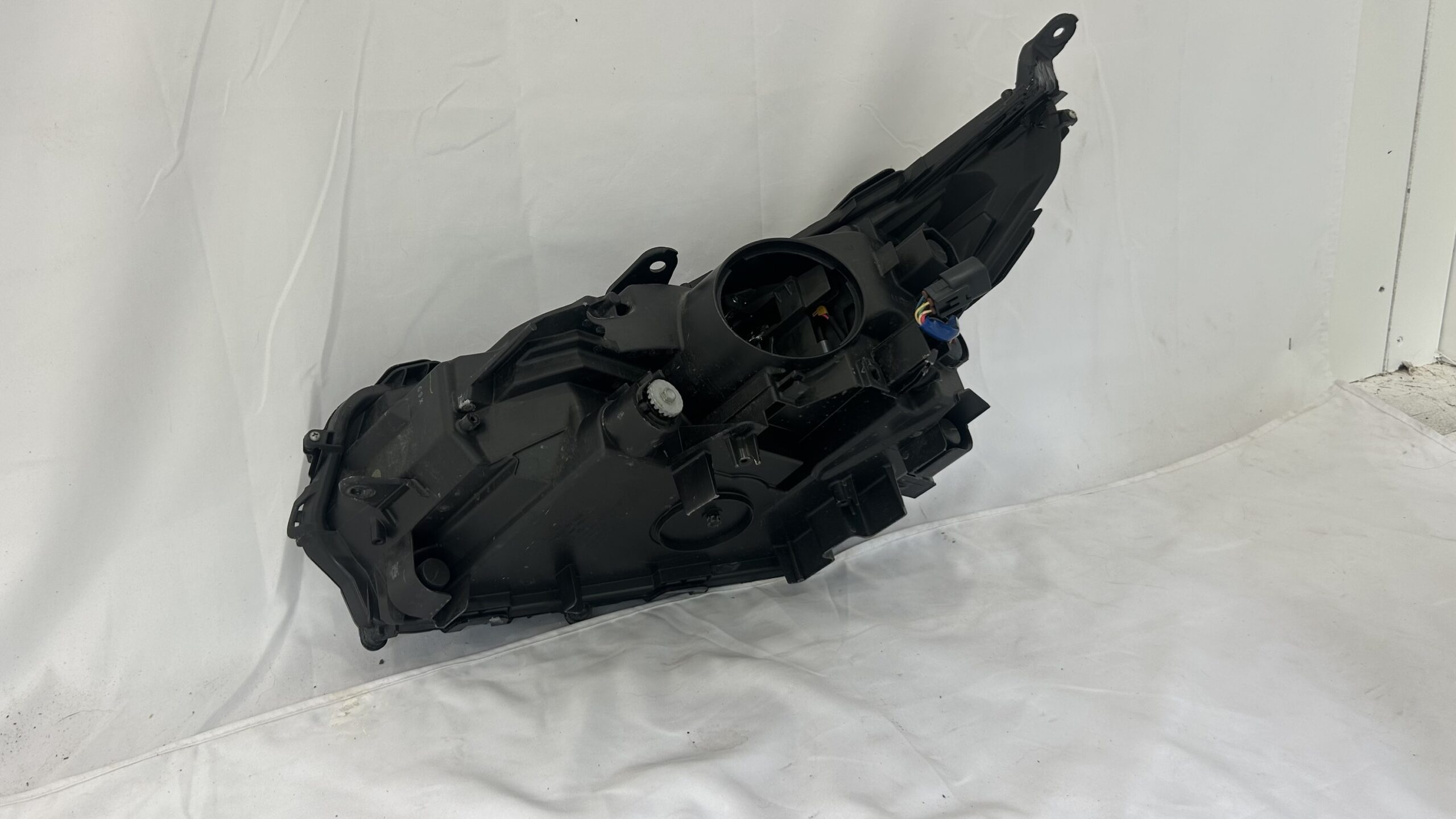 2015-2017 Lexus NX200t - NX300h Headlight