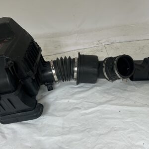 2020-2015 Chevrolet Silverado and GMC Sierra 2500-3500 Diesel Intake air filter box - Image 4