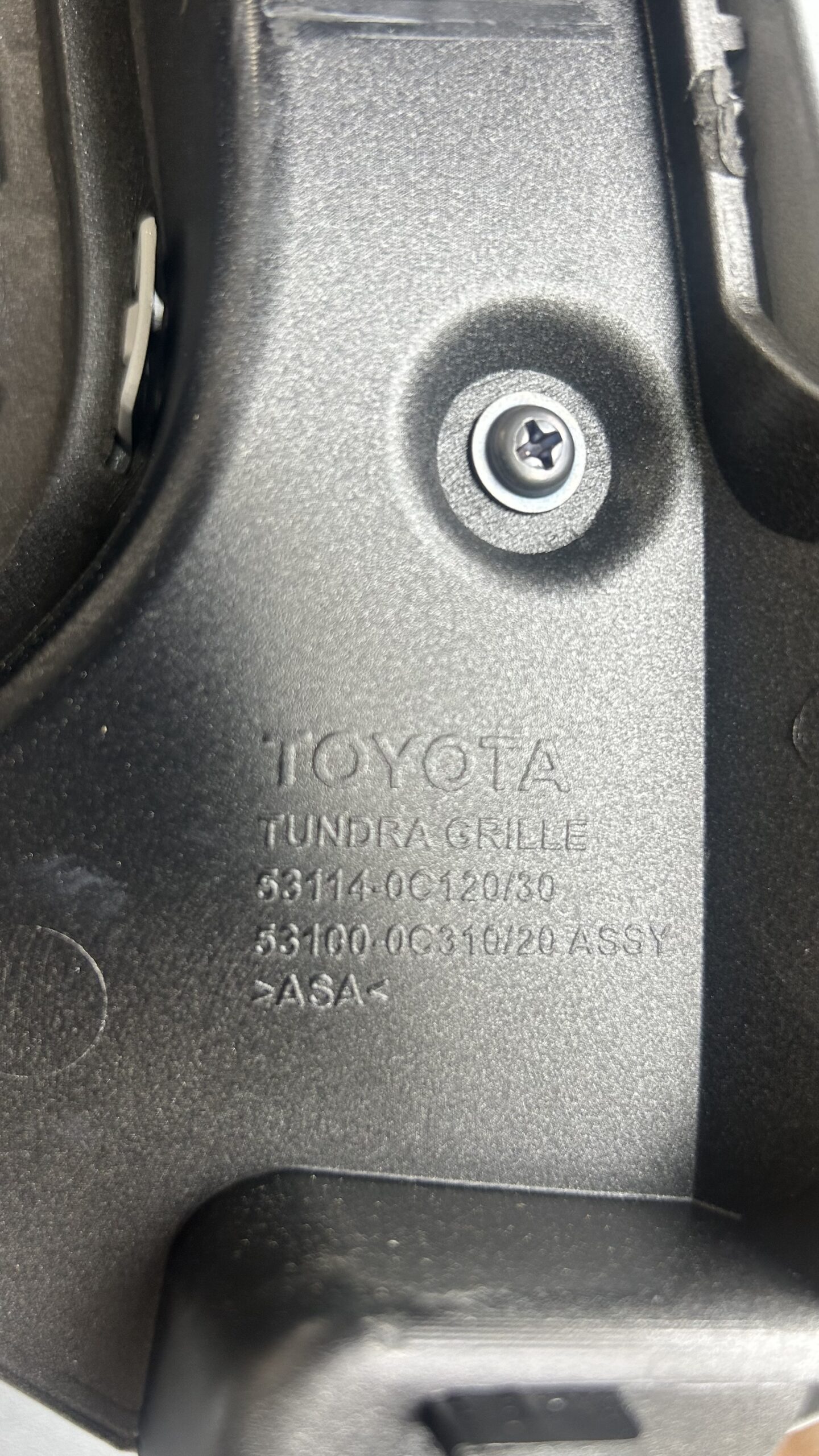 2014-2018 Toyota Tundra Solid White Grille