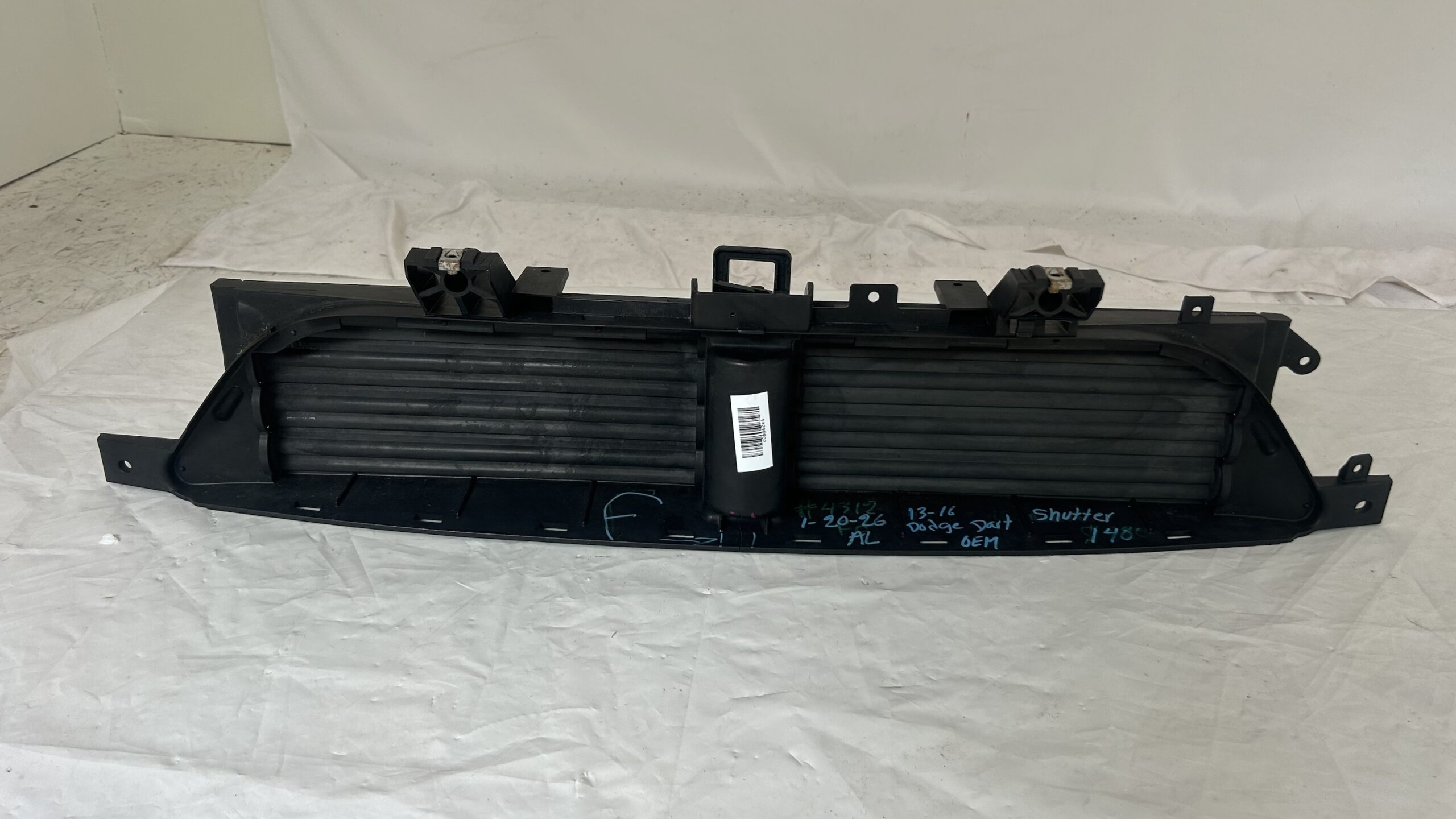 2013-2016 Dodge Dart Shutter