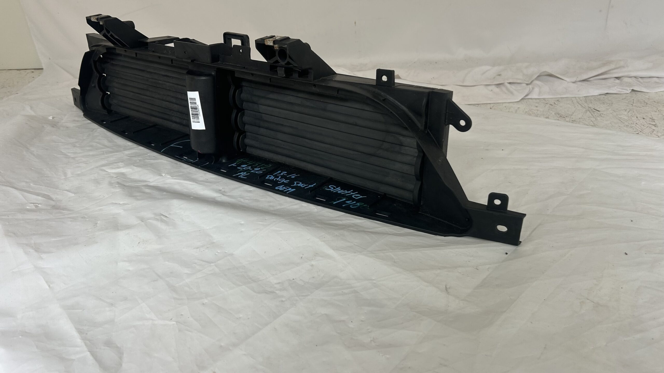 2013-2016 Dodge Dart Shutter