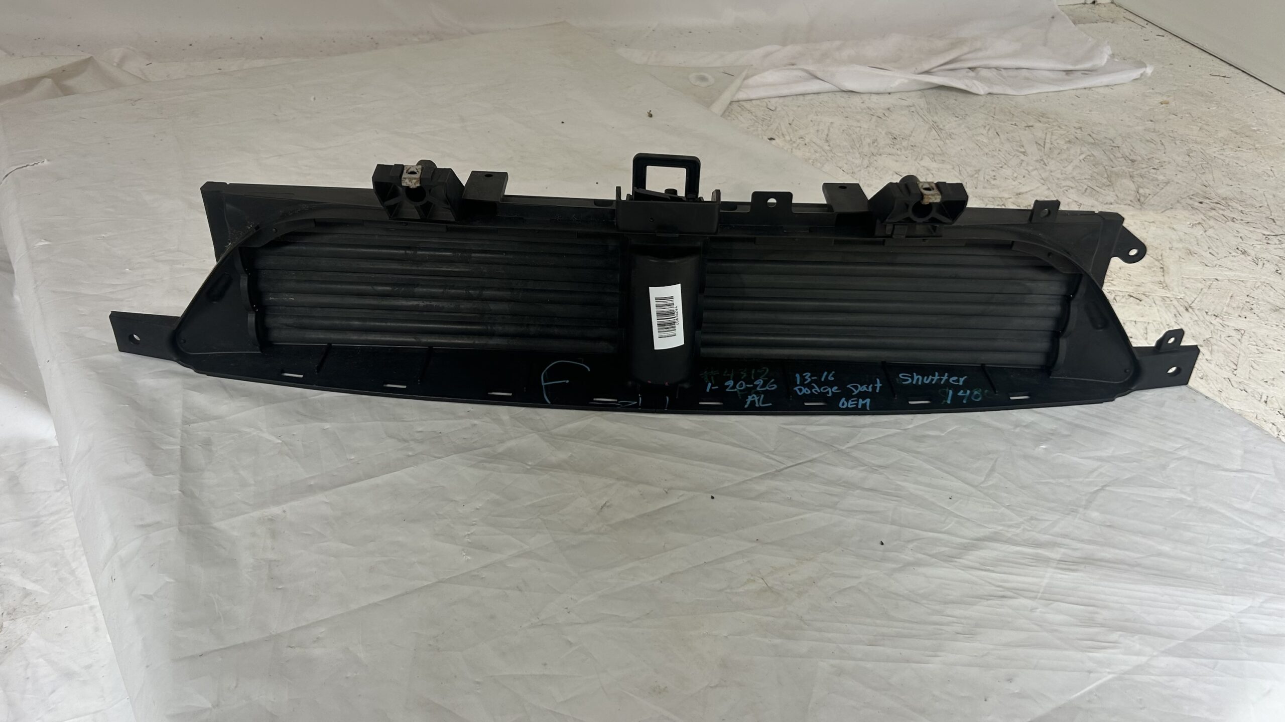 2013-2016 Dodge Dart Shutter