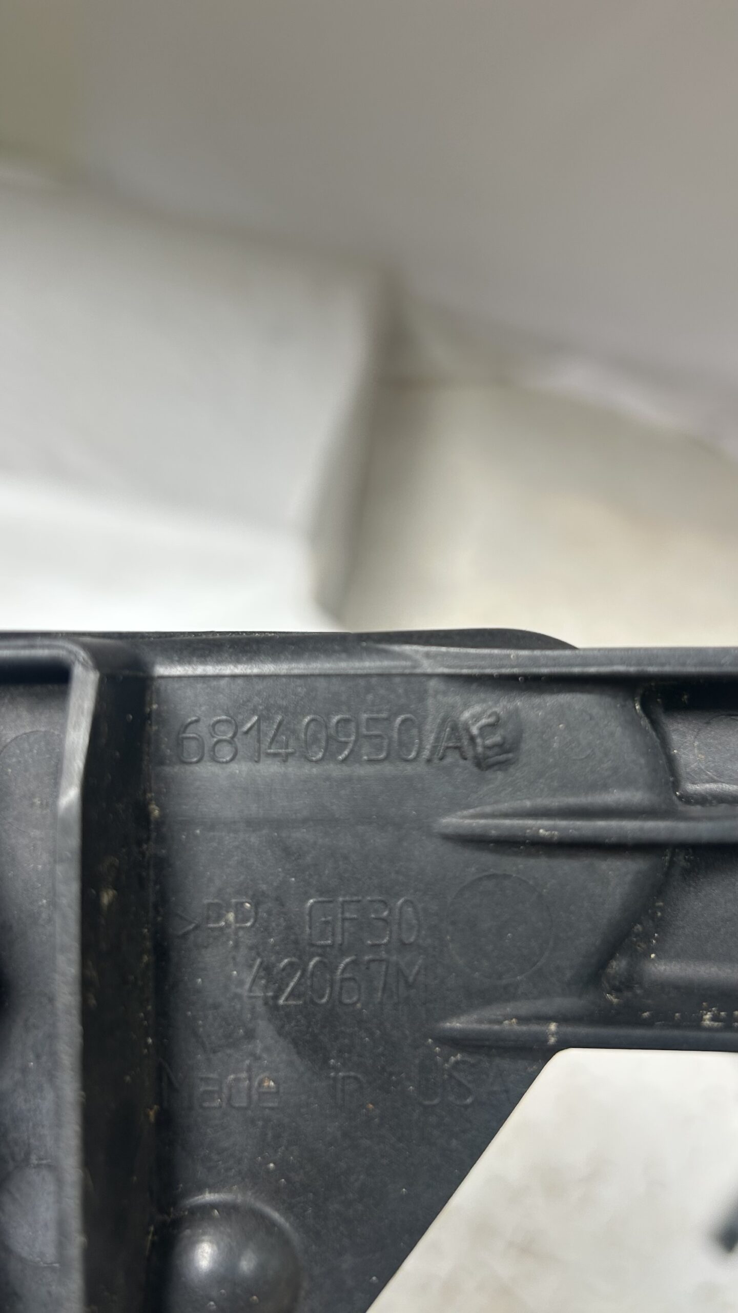 2013-2016 Dodge Dart Shutter
