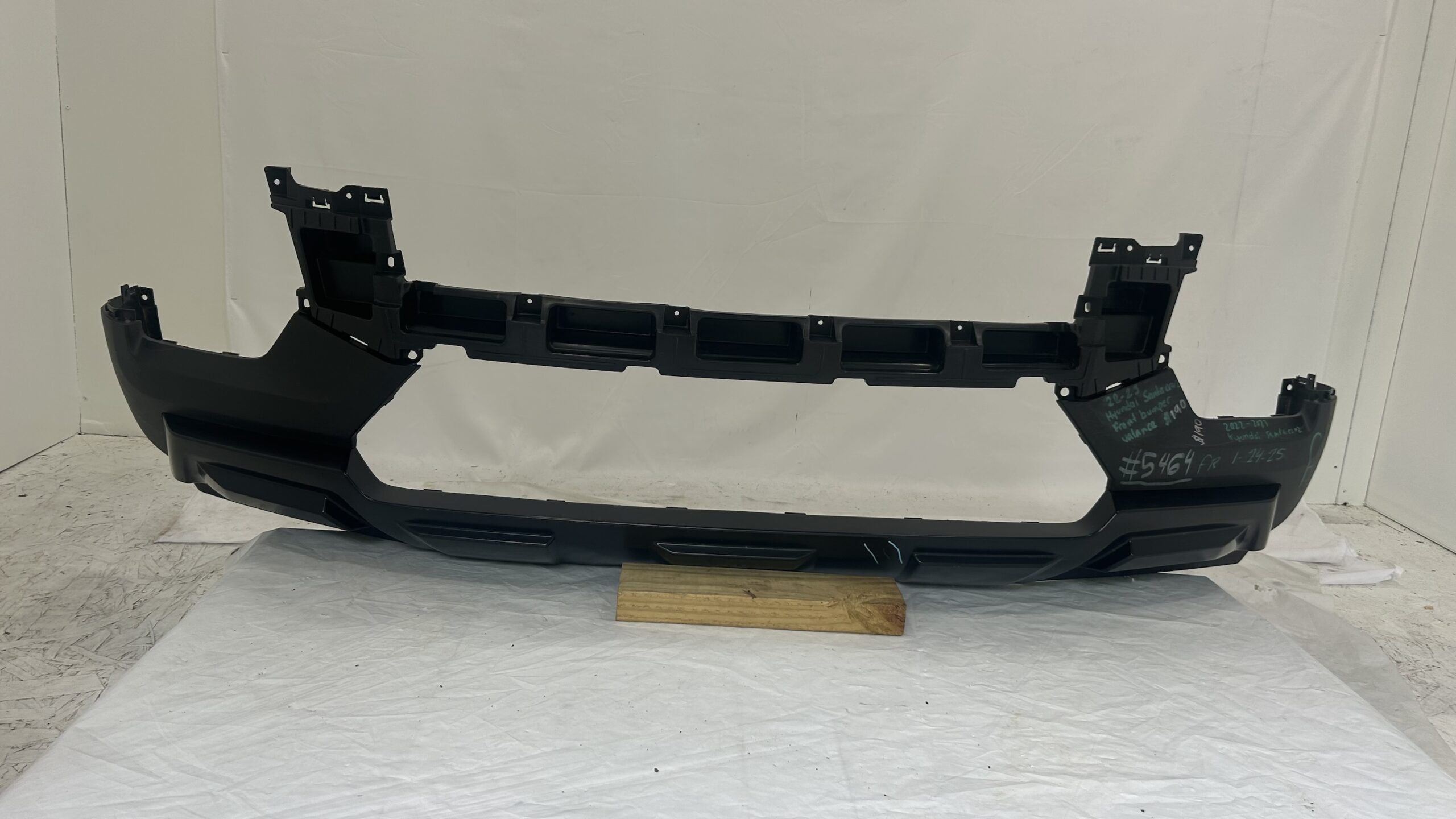 2022-2024 Hyundai Santa Cruz Front Bumper Lower Valance W/ center cover