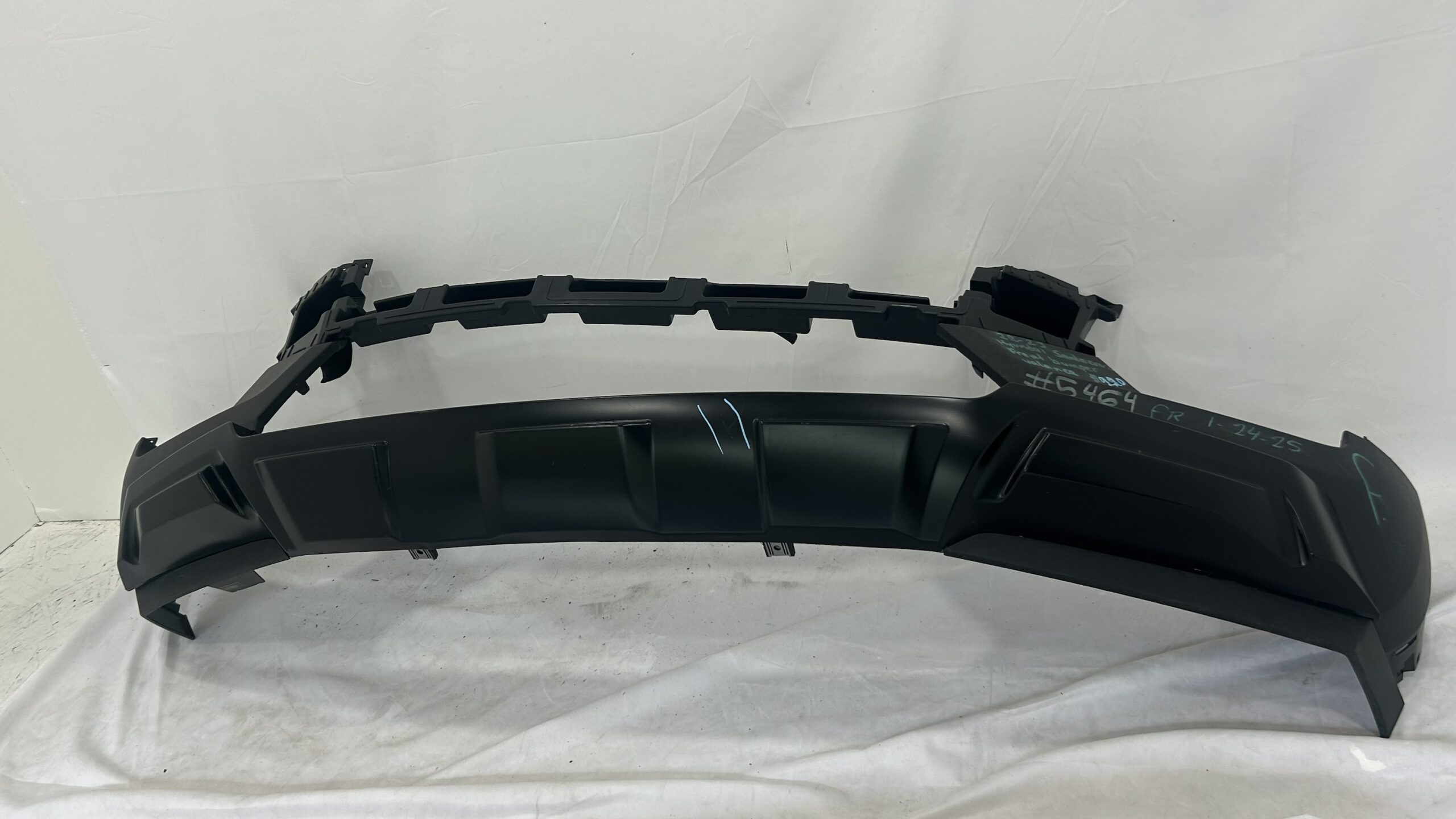 2022-2024 Hyundai Santa Cruz Front Bumper Lower Valance W/ center cover