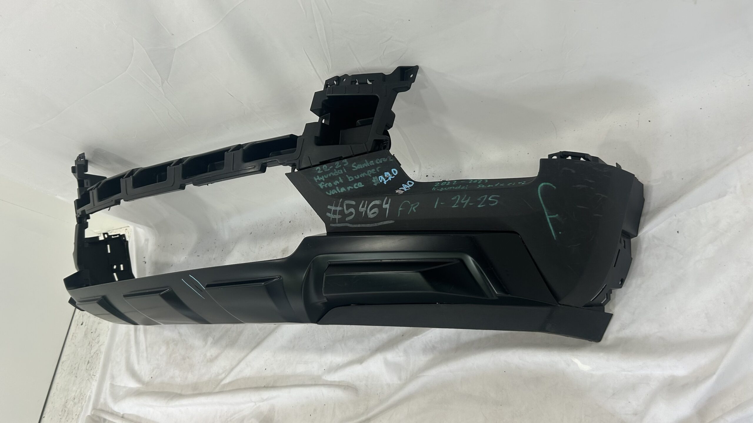 2022-2024 Hyundai Santa Cruz Front Bumper Lower Valance W/ center cover
