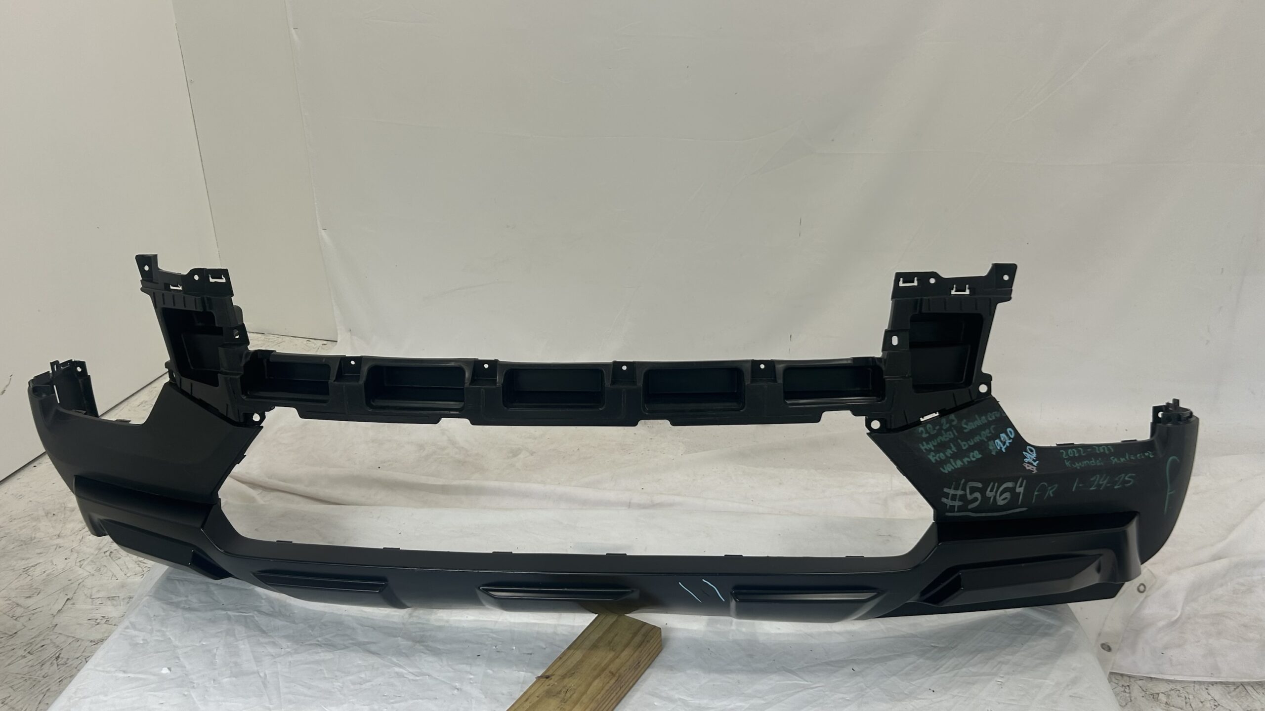 2022-2024 Hyundai Santa Cruz Front Bumper Lower Valance W/ center cover