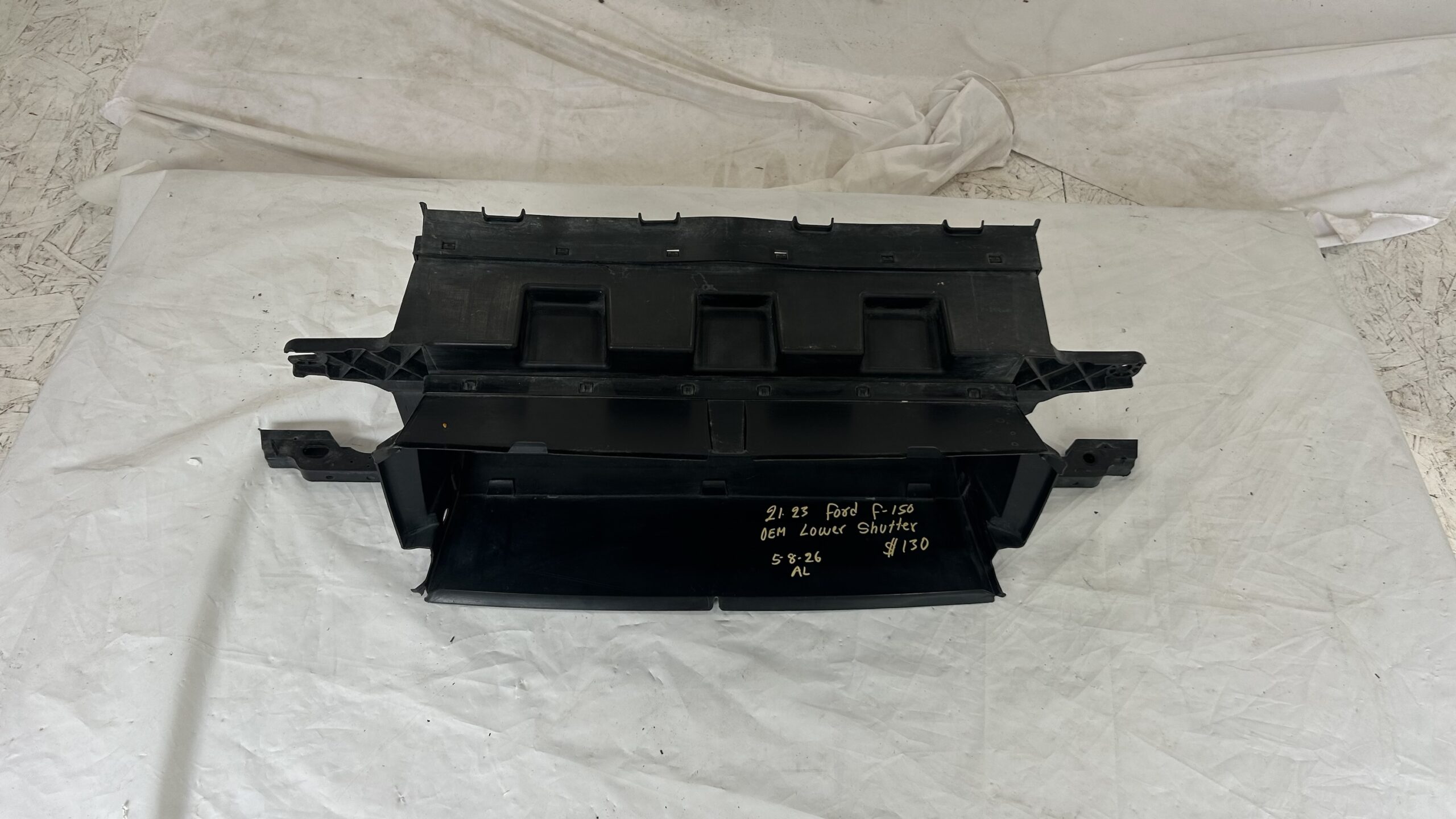 2021-2023 Ford  F-150 Lower air  Shutter