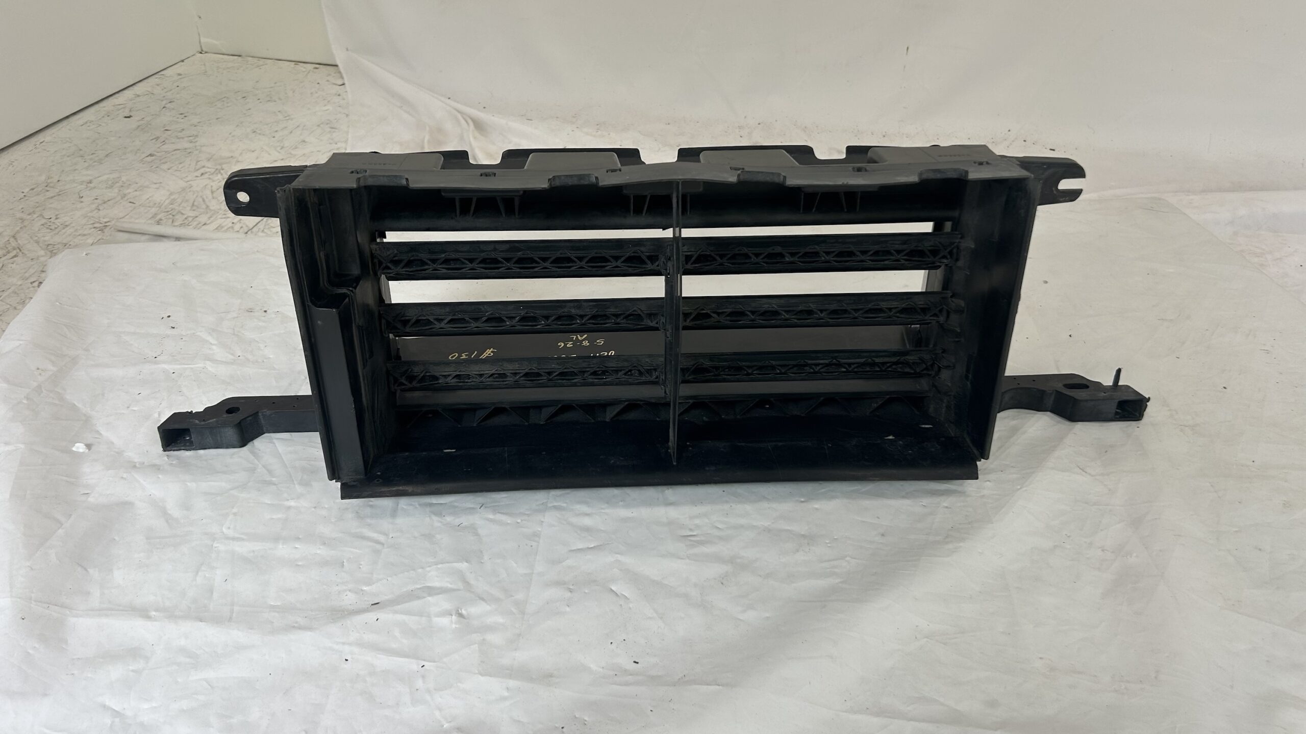2021-2023 Ford  F-150 Lower air  Shutter