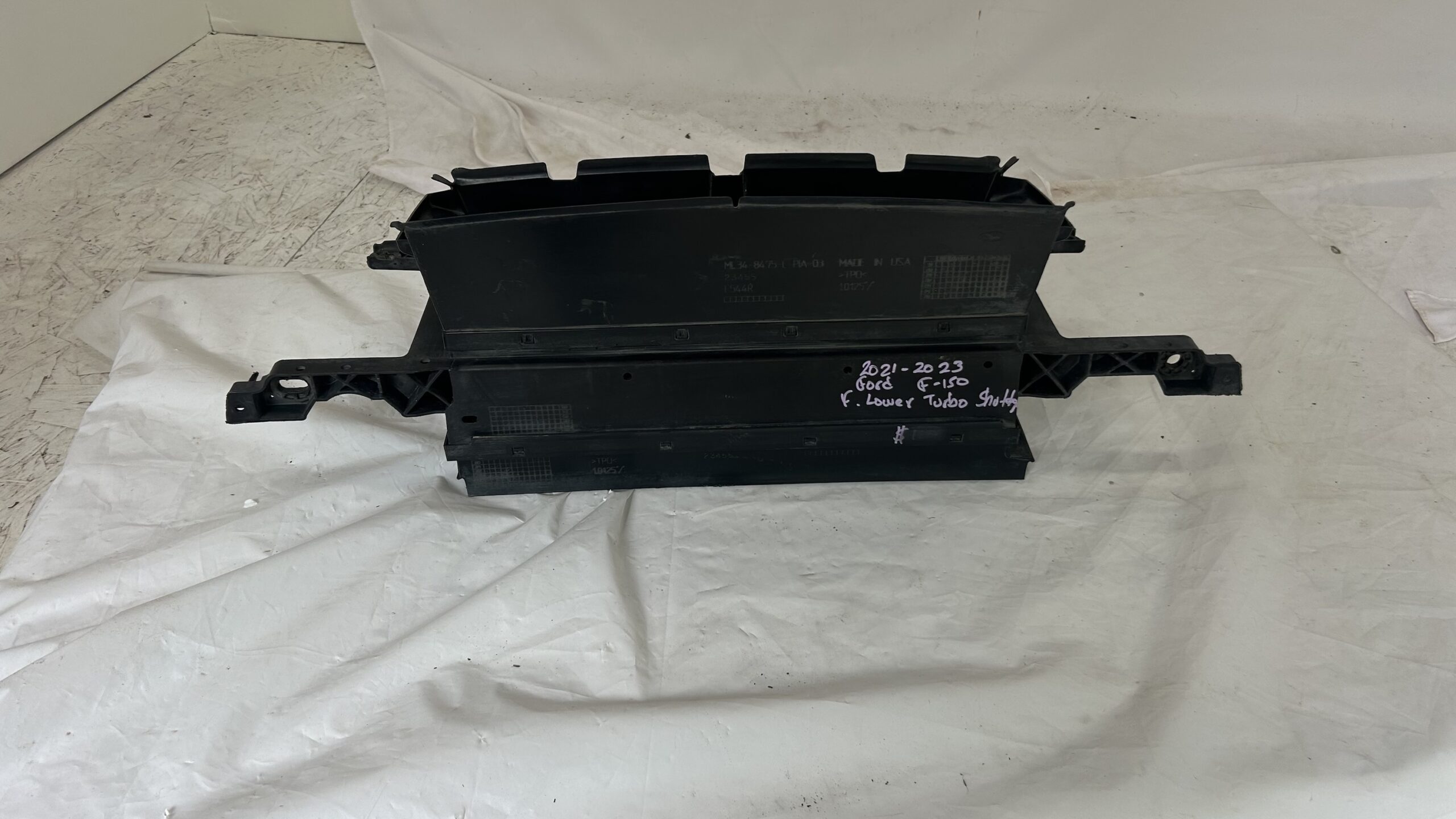 2021-2023 Ford  F-150 Lower air  Shutter