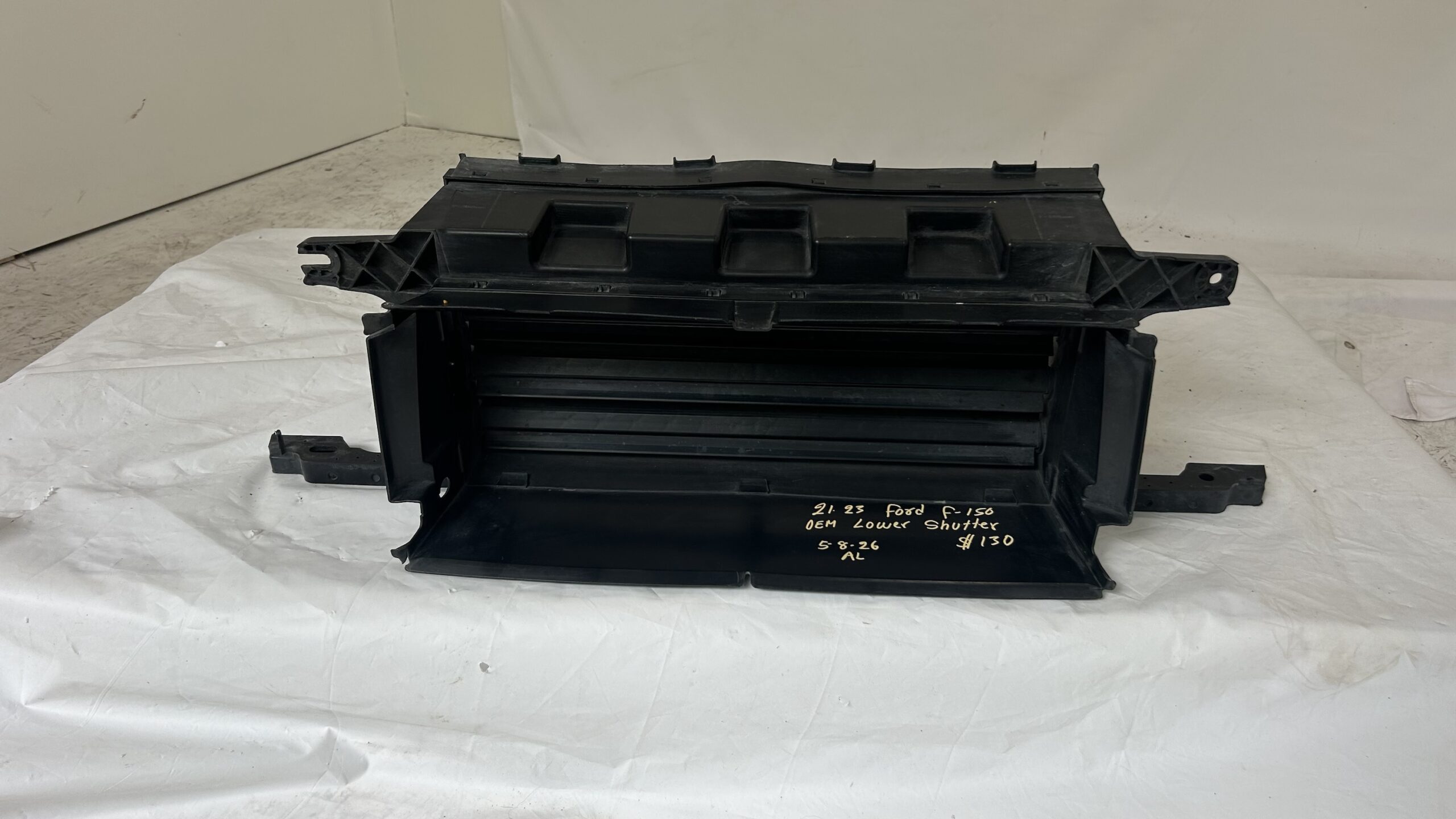 2021-2023 Ford  F-150 Lower air  Shutter